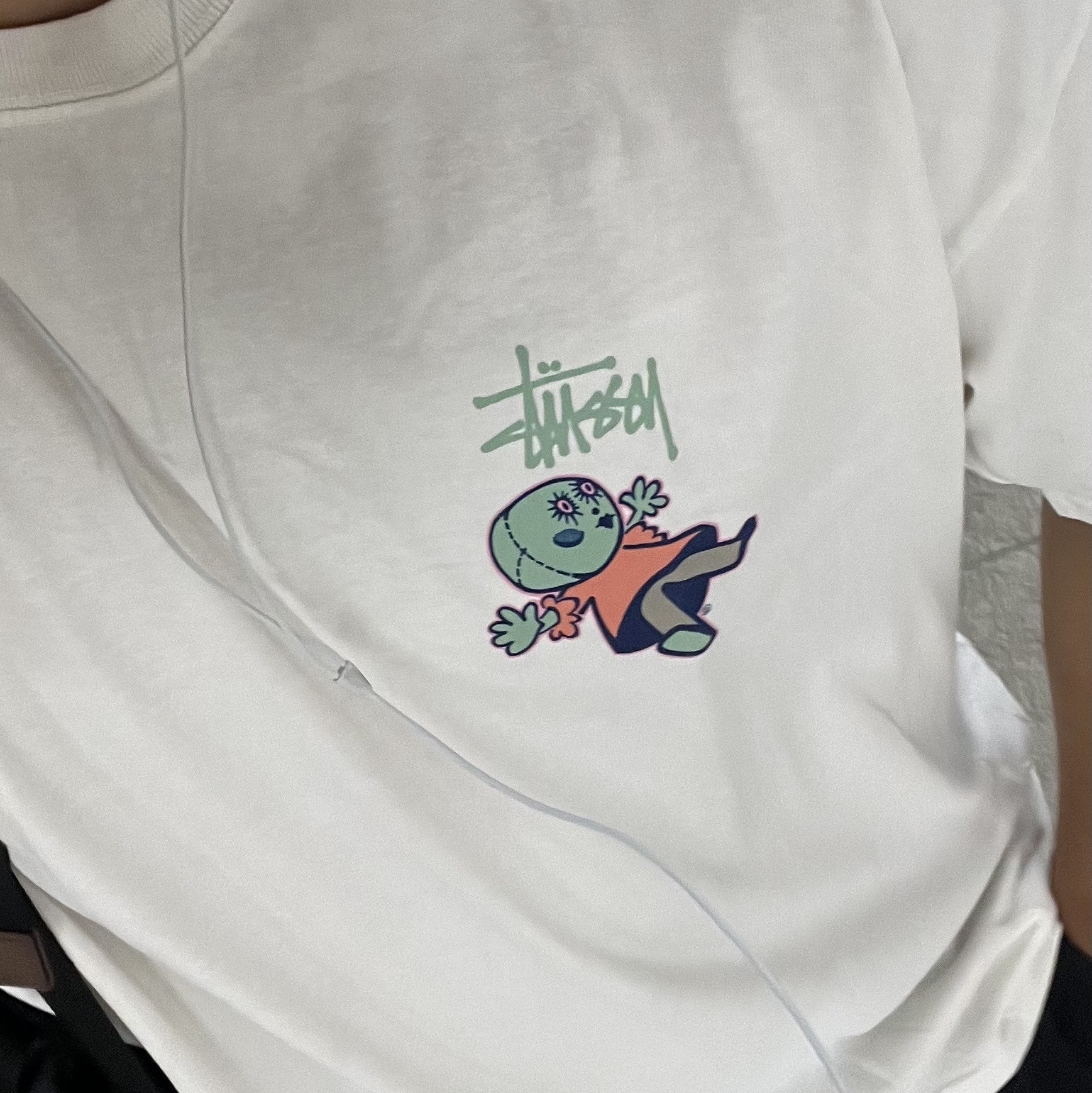 Stussy Dollie Pigment Dyed T-Shirt Natural 착용 스타일