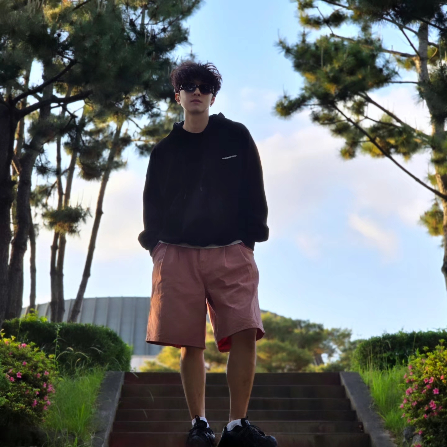 아식스 젤 소노마 15-50 블랙 옵시디언 그레이 착용 스타일 - 9