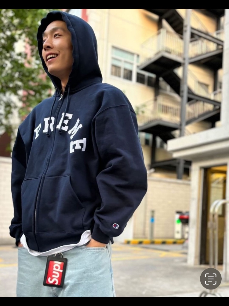Supreme x Champion Zip Up Hooded Sweatshirt Navy - 24SS 착용 스타일