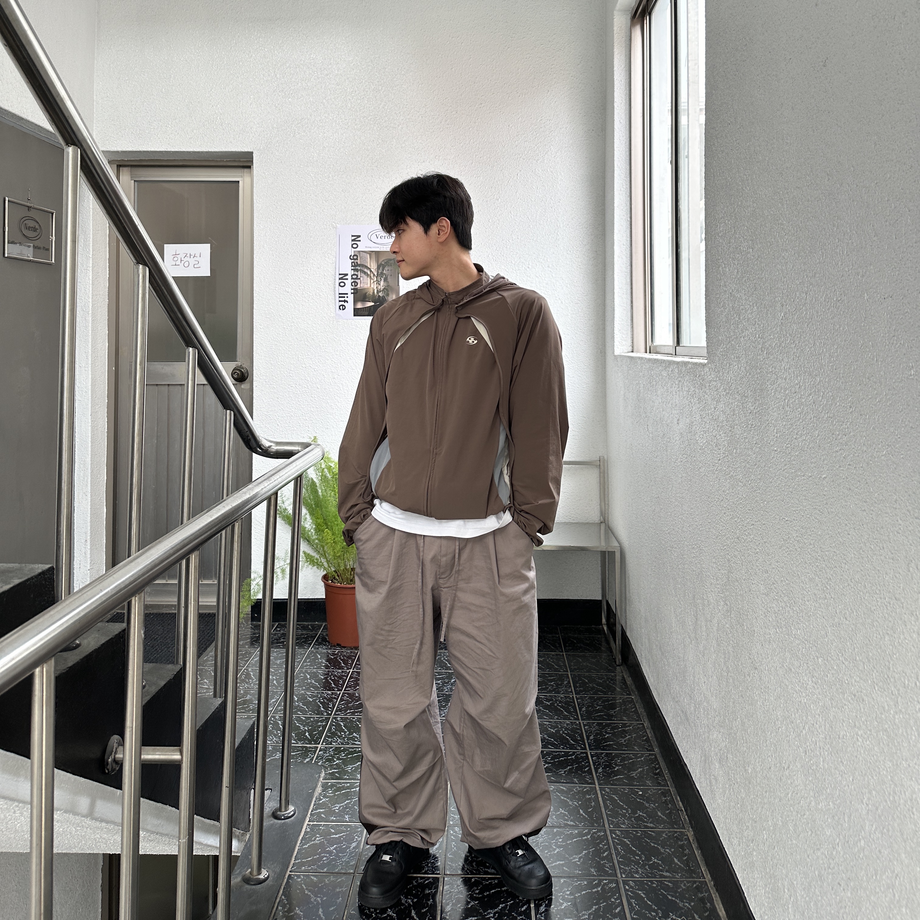 Sansan Gear Conversion Jacket Brown - 23FW, Nike x Supreme Air Force 1 Low Black 착용 스타일 - 2
