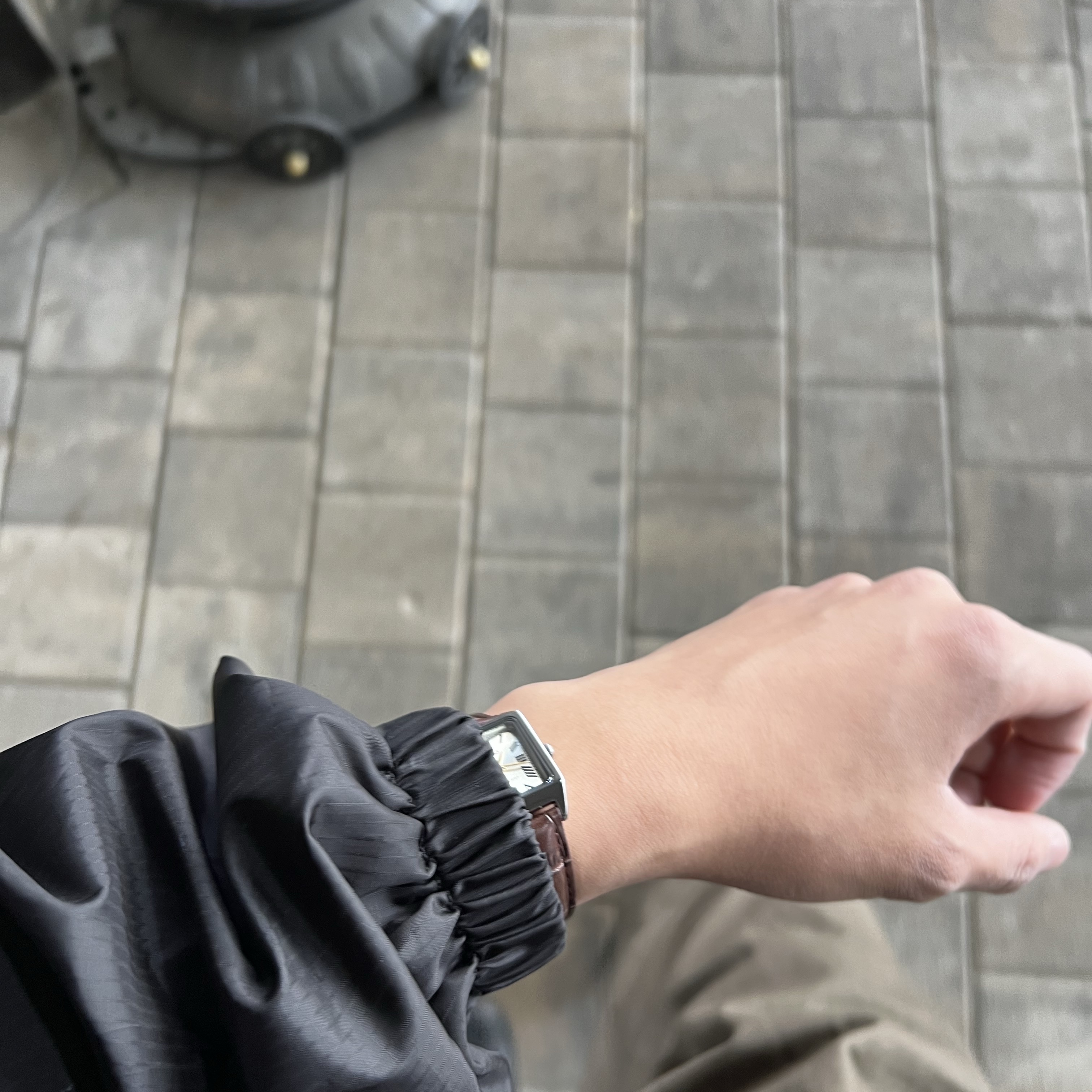 Casio LTP-V007L-9B 착용 스타일