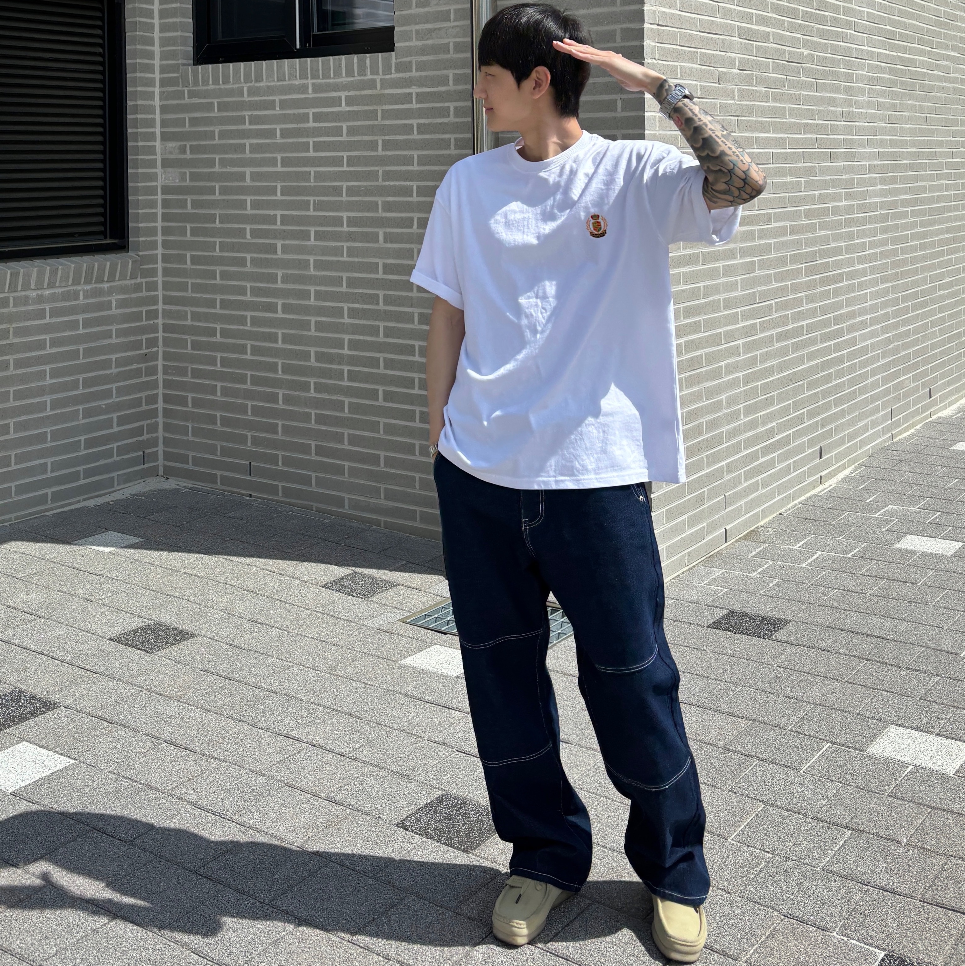 Clarks Wallabee Maple Suede 착용 스타일 - 2