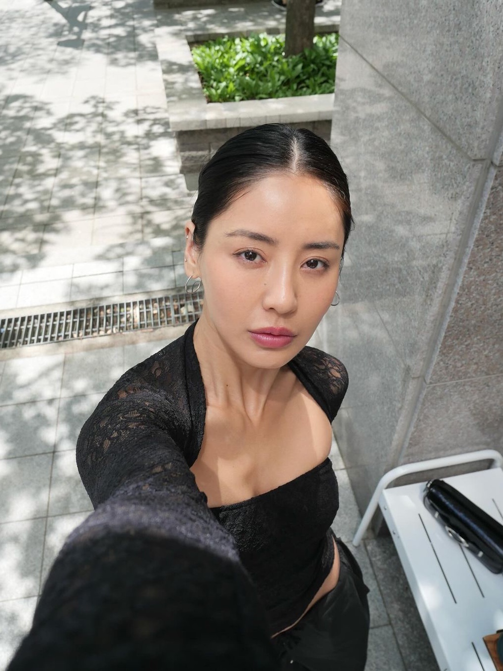 Porta Tuck Wide Pants Black, Porta Lace Bolero Cardigan Set Ivory 착용 스타일