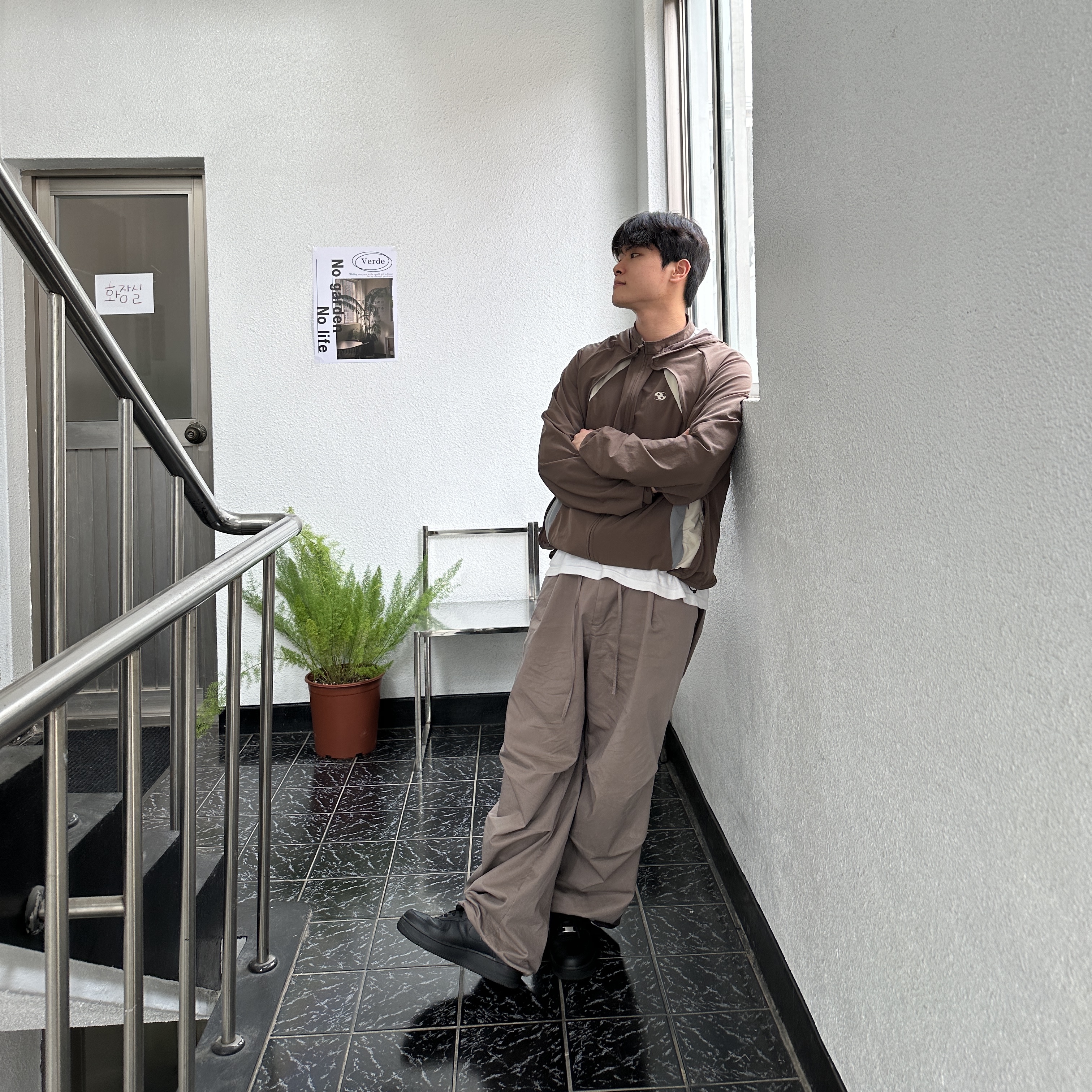 Sansan Gear Conversion Jacket Brown - 23FW, Nike x Supreme Air Force 1 Low Black 착용 스타일 - 3
