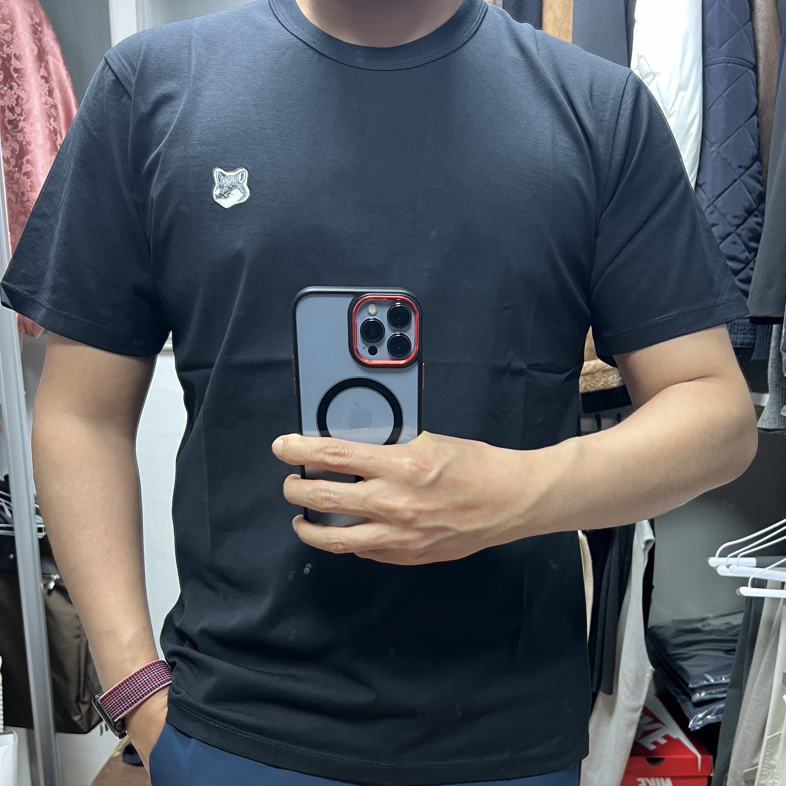 Maison Kitsune Grey Fox Head Patch Classic T-Shirt Black 착용 스타일