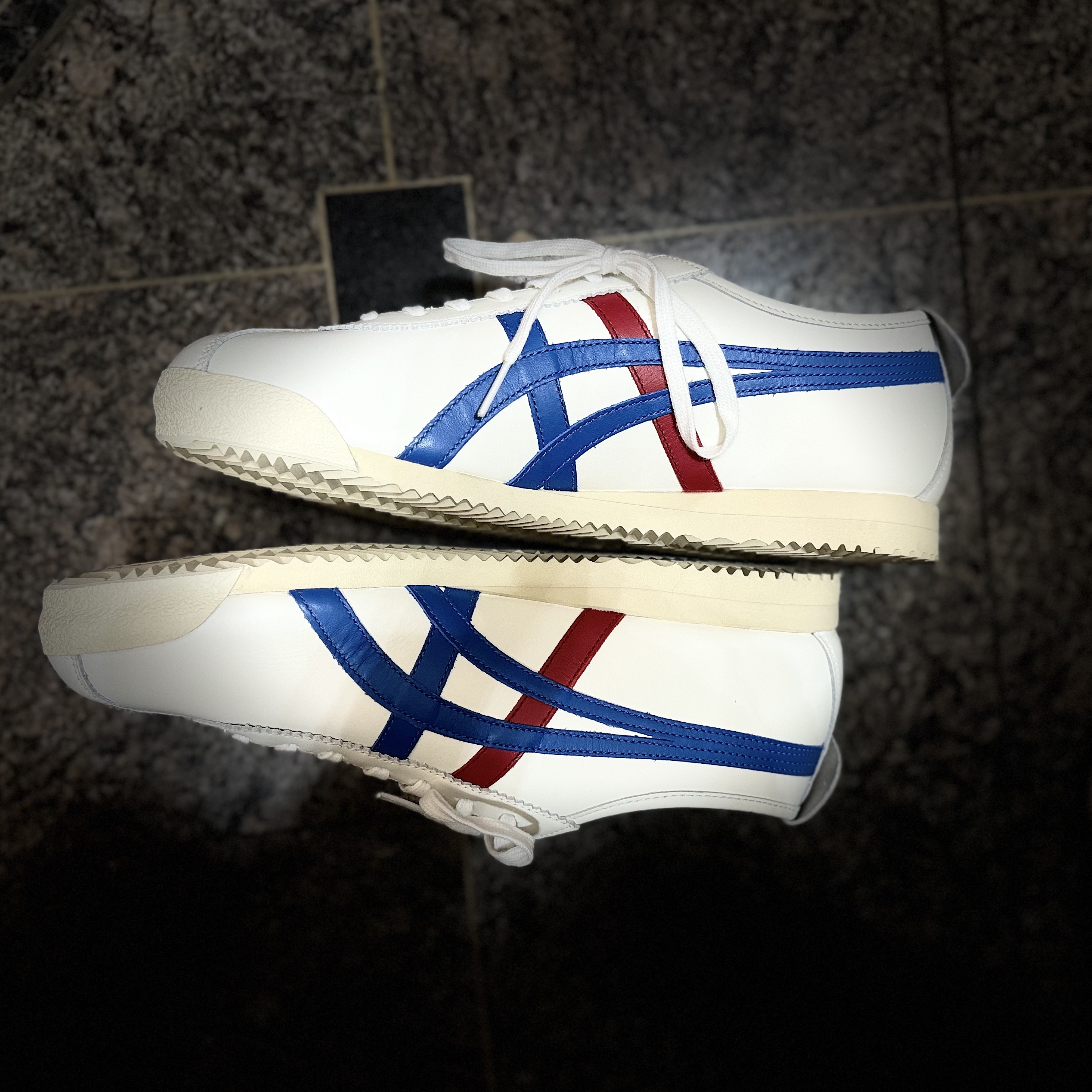 Onitsuka Tiger Limber Up NM Tiger Yellow 착용 스타일 - 2