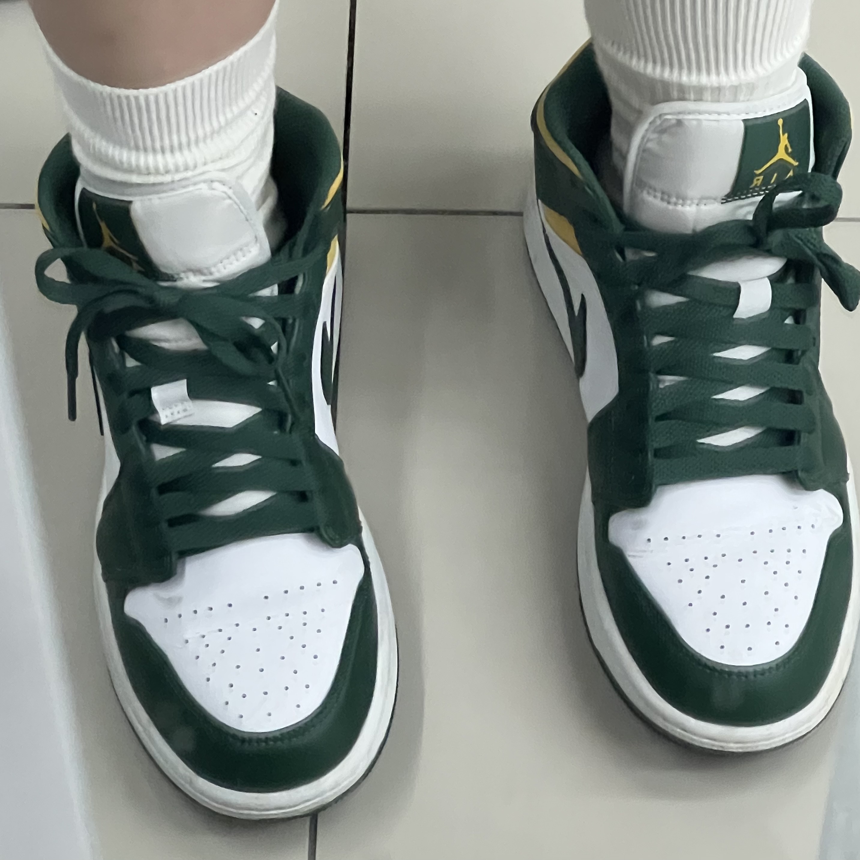 Jordan 1 Mid Sonics 2021 착용 스타일 - 1