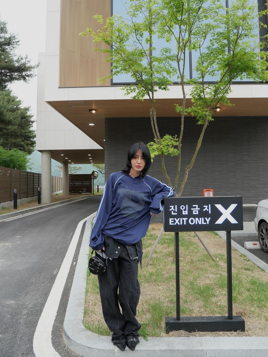Porta Digital Piping Jersey Top Blue, [KREAM 단독] Porta Digital Piping Jersey Top Grey 착용 스타일