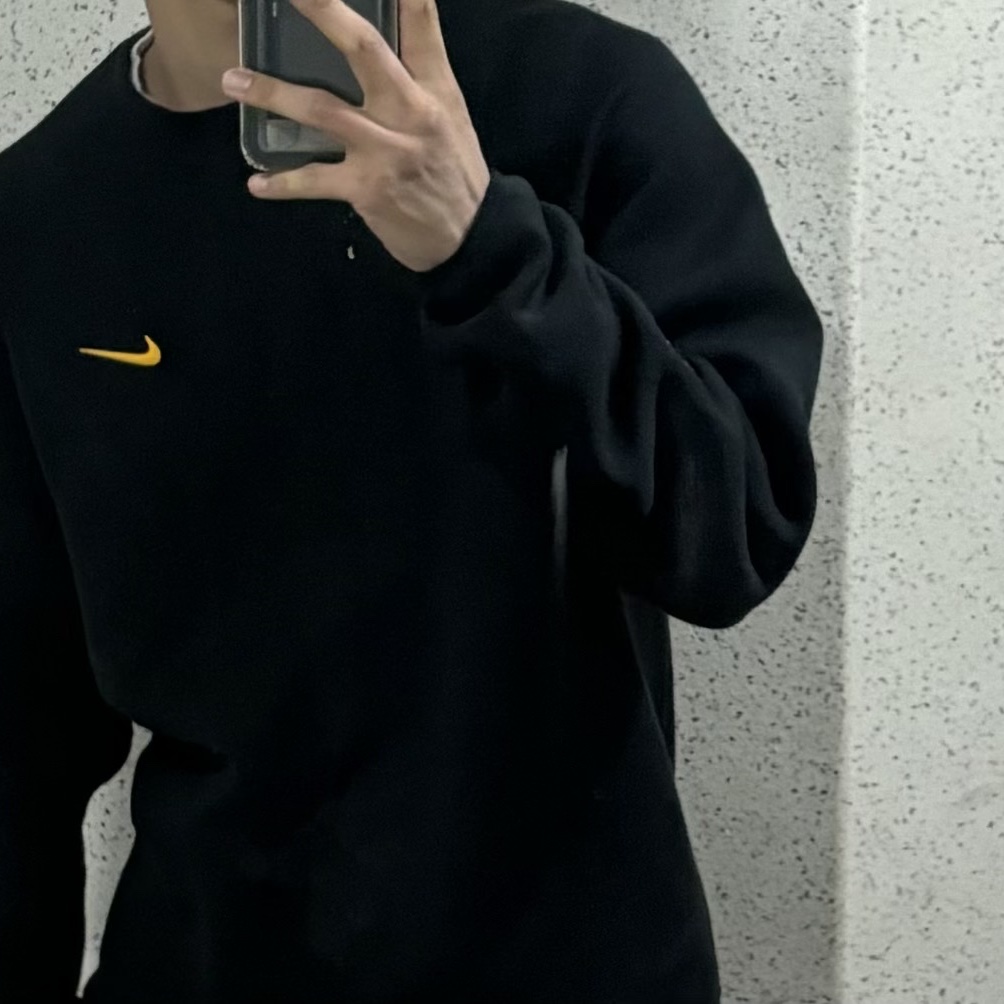 Nike x Drake Nocta Tech Fleece Crew Black (FD8457-010) 착용 스타일 - 2
