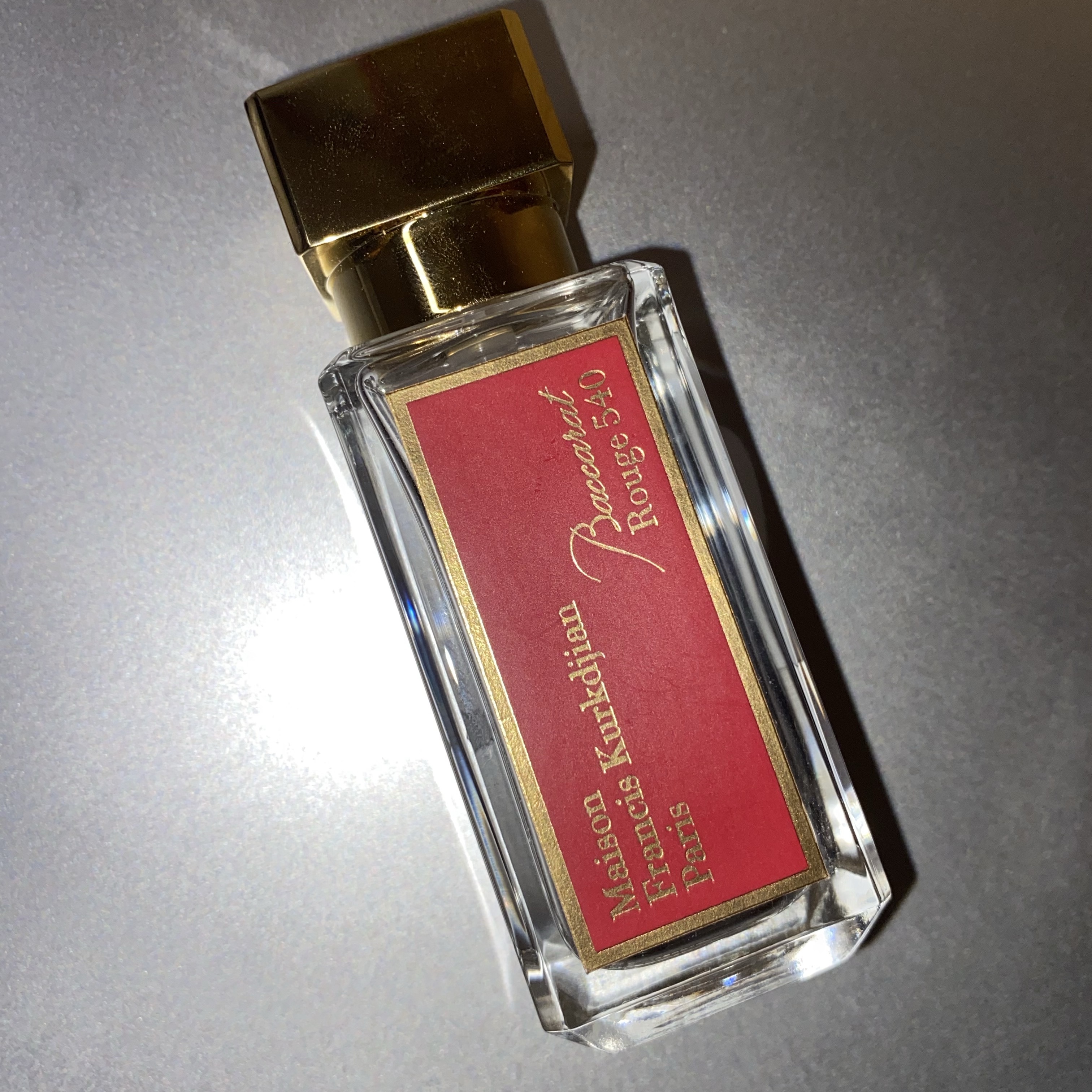 Maison Francis Kurkdjian Baccarat Rouge 540 Eau De Parfum 35ml, Le Labo Another 13 Eau De Parfum 50ml 착용 스타일 - 1