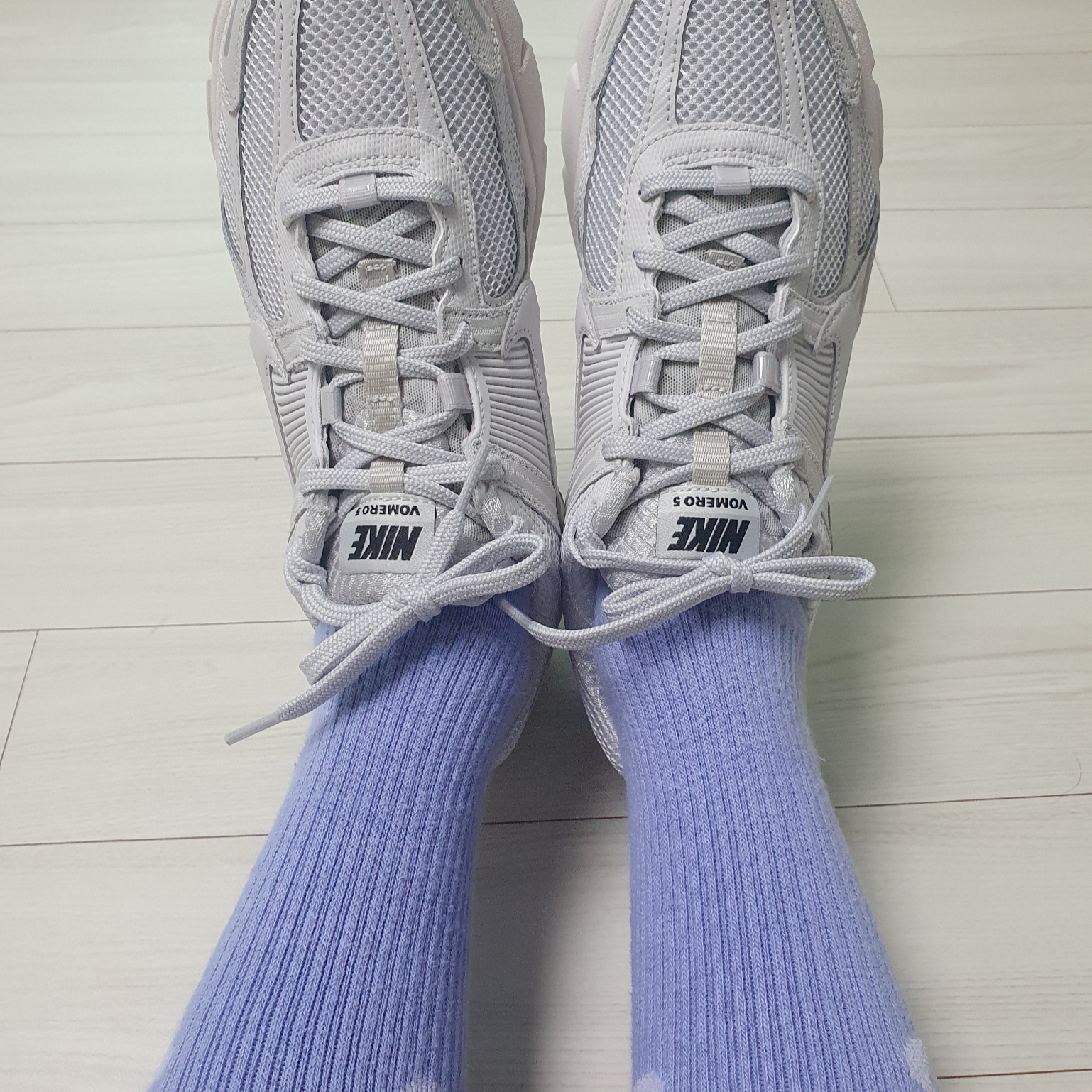 Nike Zoom Vomero 5 SP Vast Grey 2023 착용 스타일 - 5