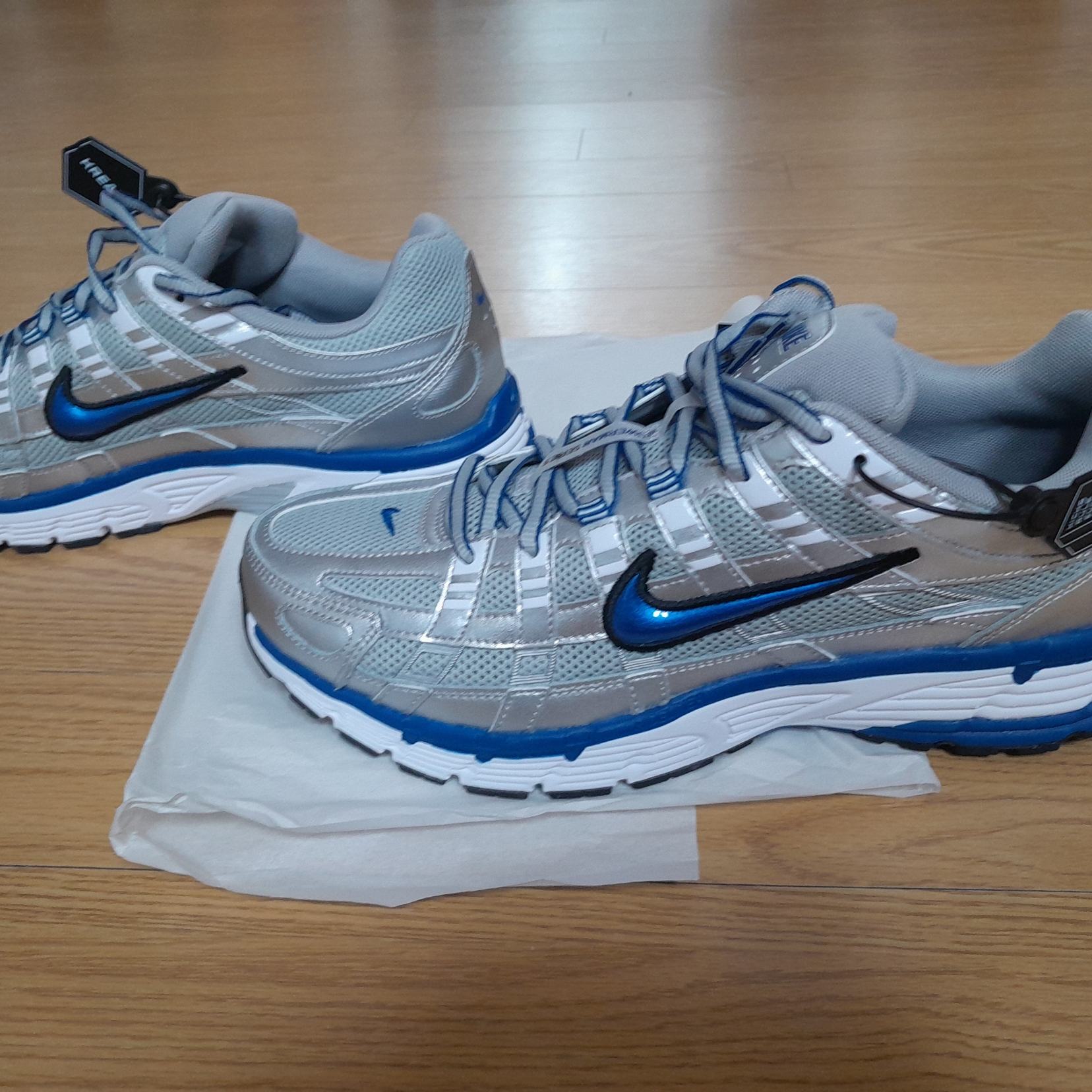 (W) Nike P-6000 Laser Blue 착용 스타일 - 1