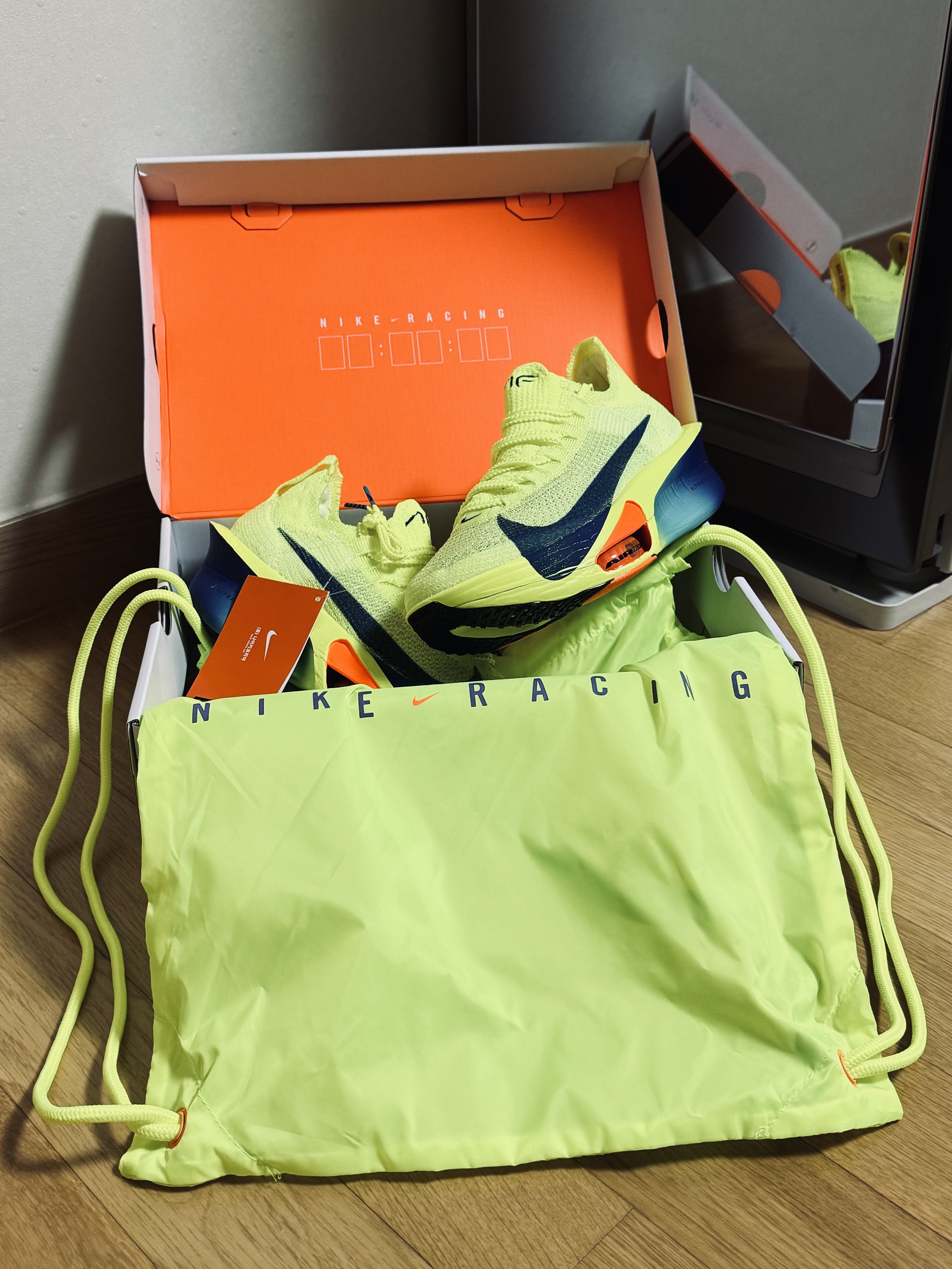(W) Nike Air Zoom Alphafly Next% 3 Volt 착용 스타일