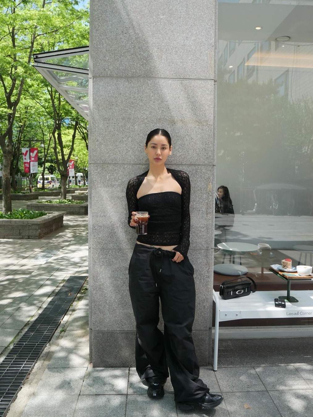 Porta Tuck Wide Pants Black, Porta Lace Bolero Cardigan Set Ivory 착용 스타일