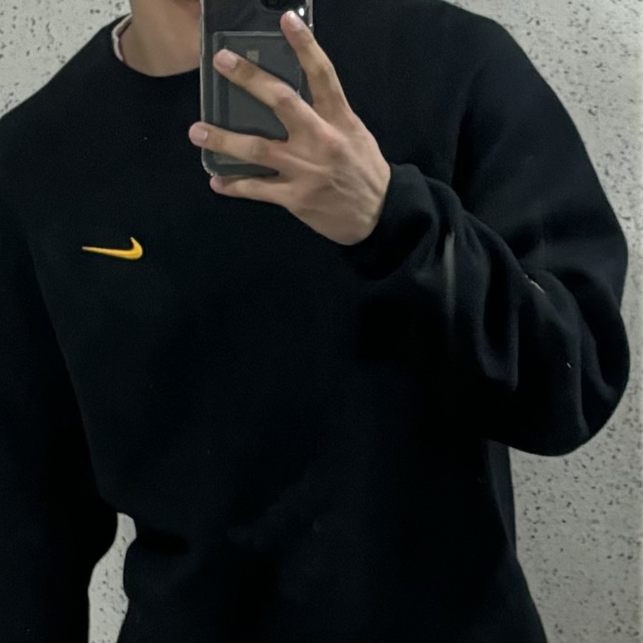 Nike x Drake Nocta Tech Fleece Crew Black (FD8457-010) 착용 스타일 - 1