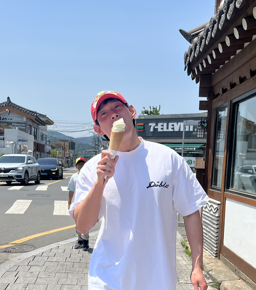 KREAM 프로필 이미지