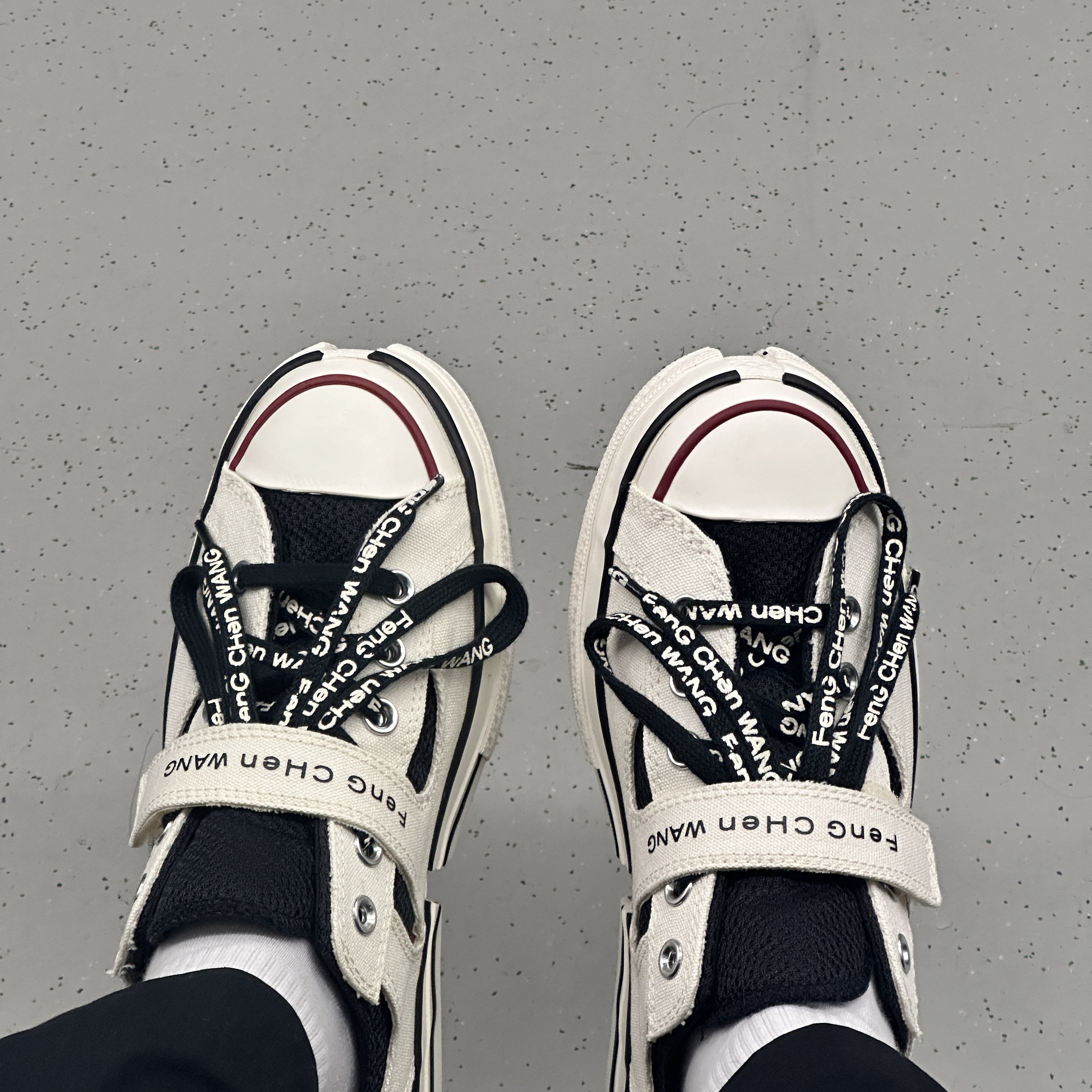 Converse x Feng Chen Wang Chuck 70 Ox 2-in-1 Egret 착용 스타일
