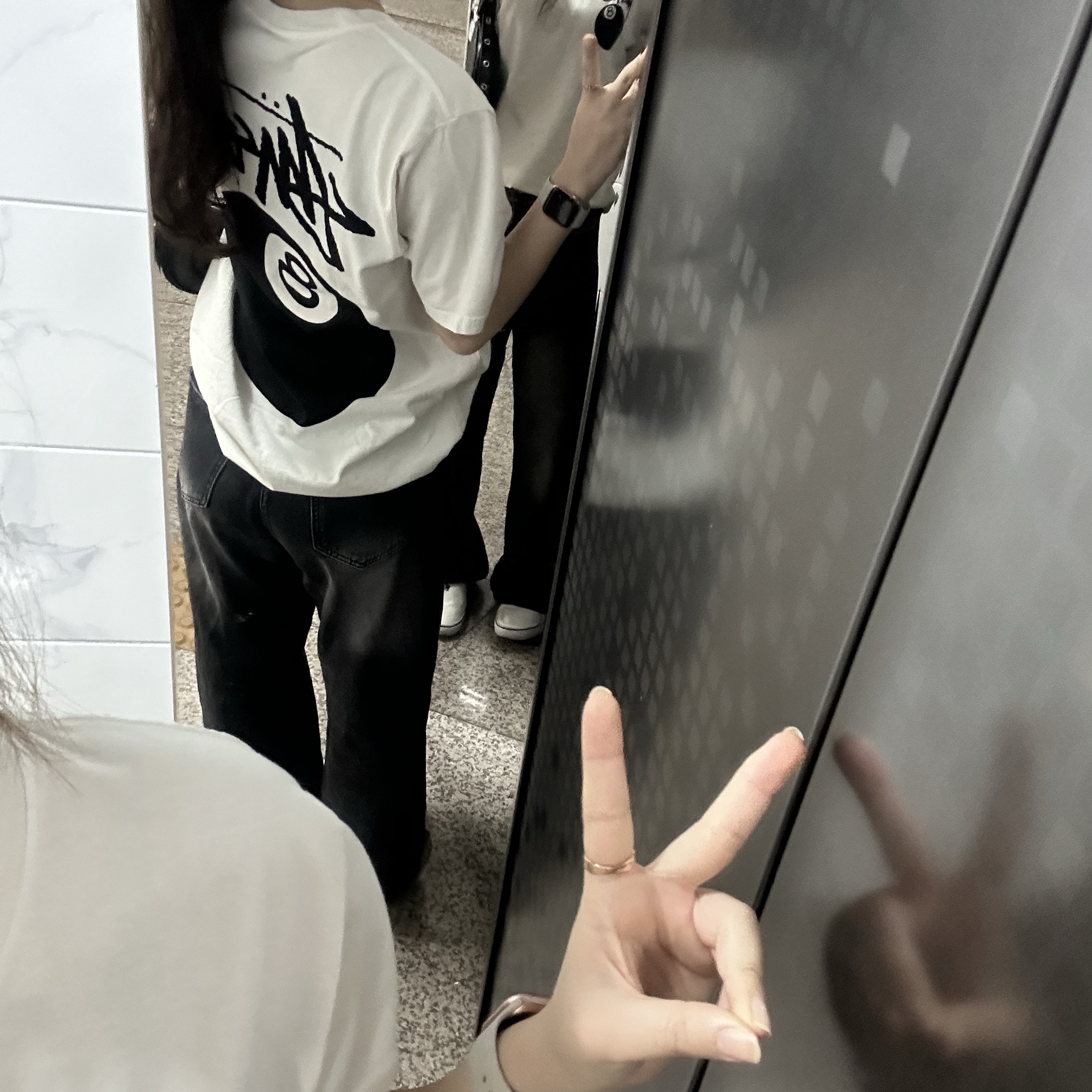 Stussy 8 Ball Pigment Dyed T-Shirt Natural 착용 스타일