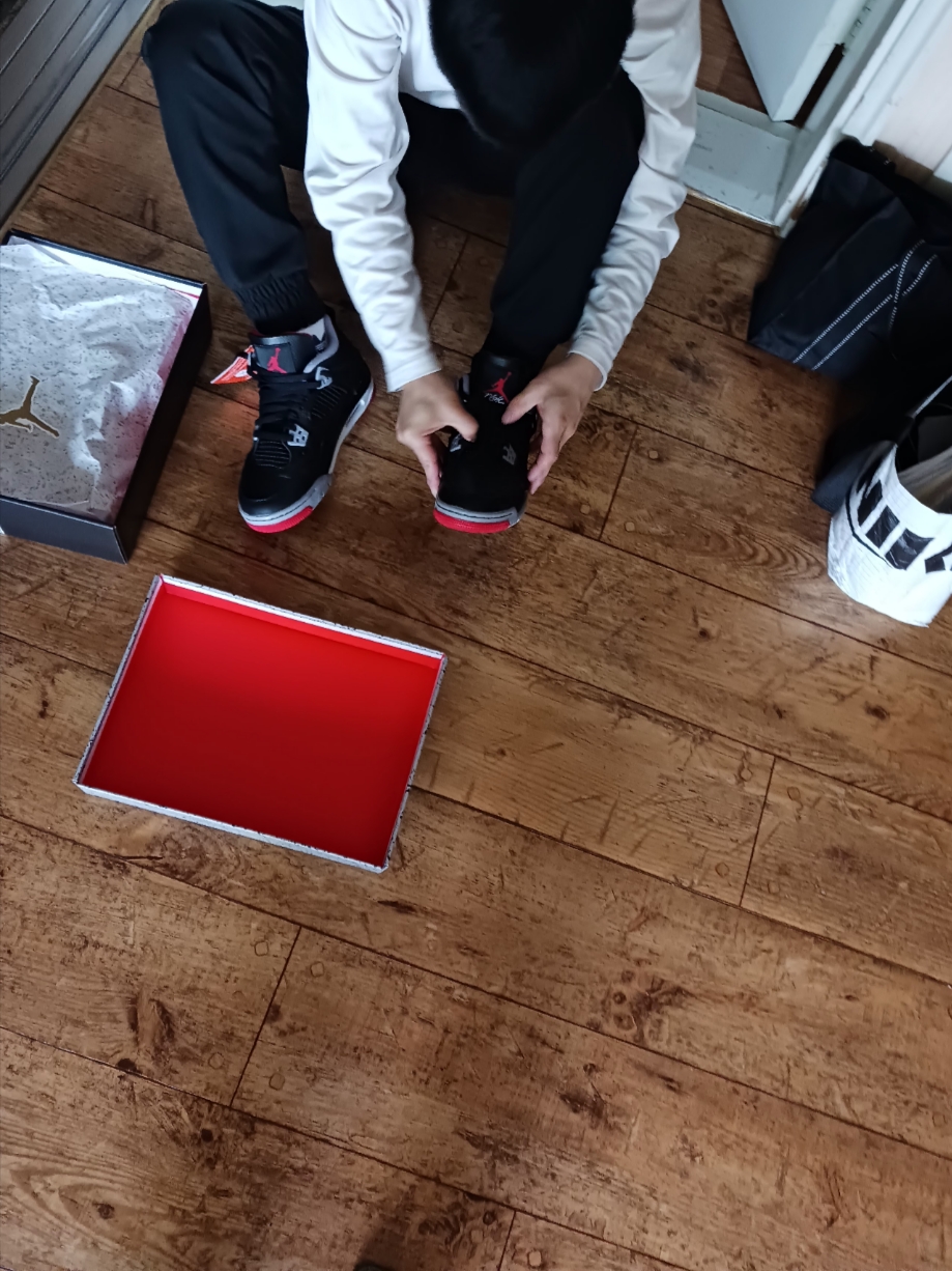 Jordan 11 Retro Concord 2018, (GS) Jordan 11 Retro Win Like 96 Gym Red 착용 스타일 - 2