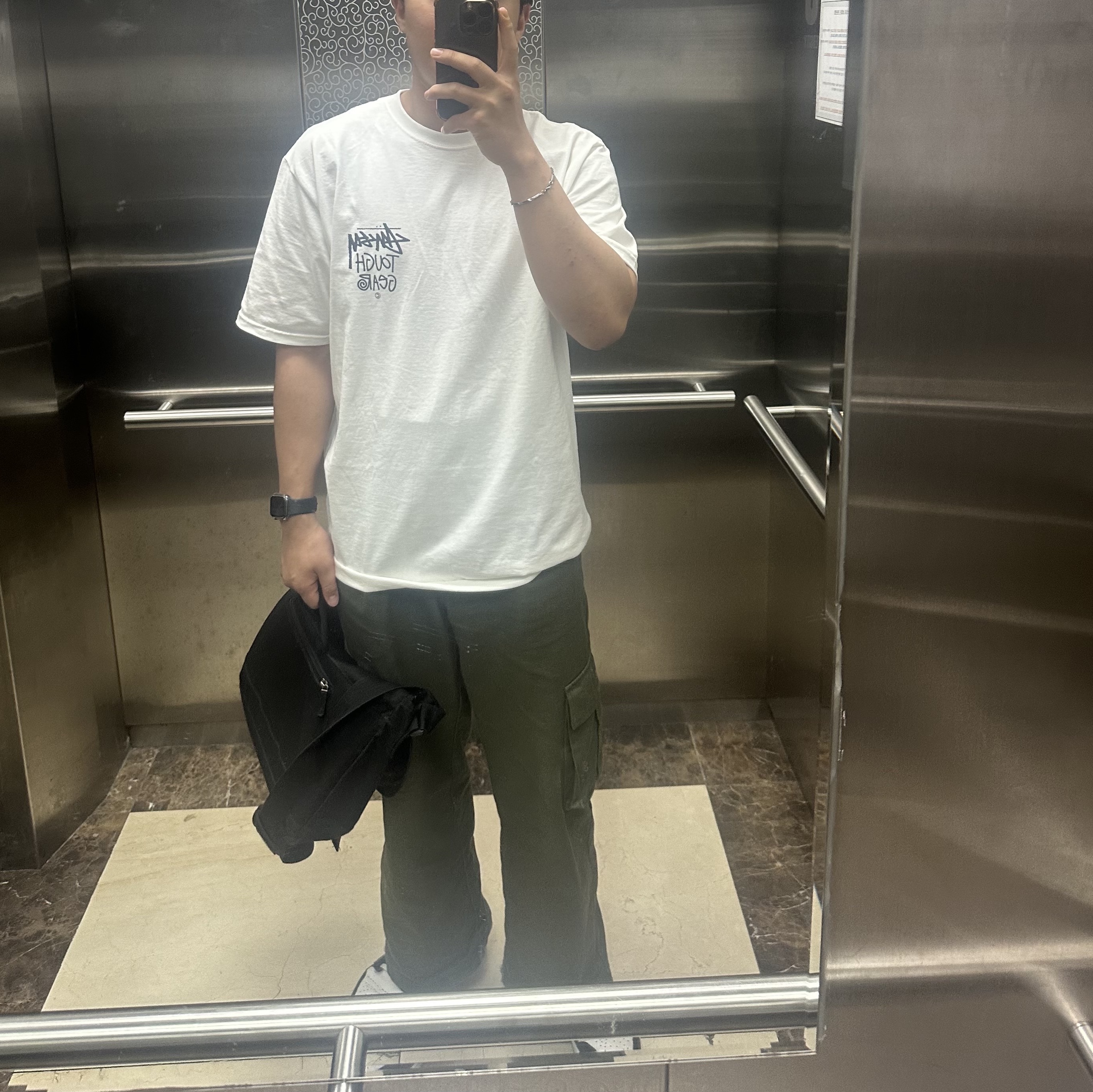 Stussy Tough Gear T-Shirt White, Jordan 1 Low SE Concord 착용 스타일 - 2