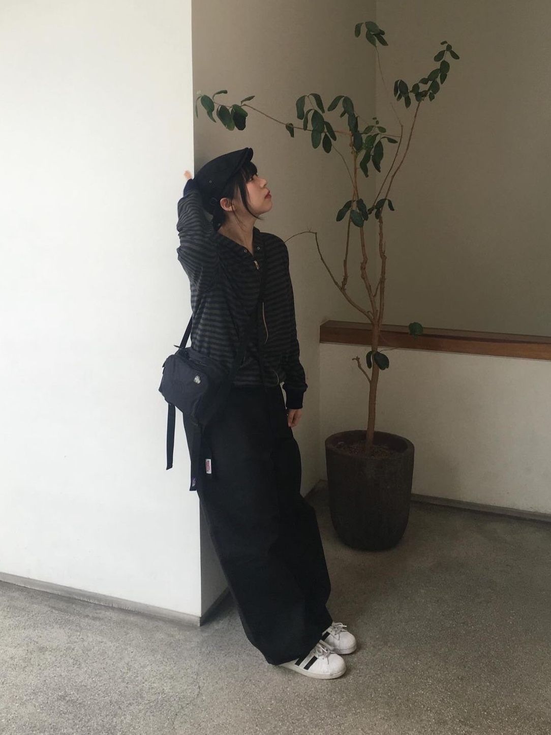 Traktat Kungfu Pants Black, Adidas Superstar White Black 착용 스타일 - 1