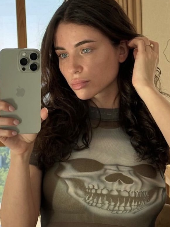Ottolinger Women Mesh T-Shirt Skull Print 착용 스타일