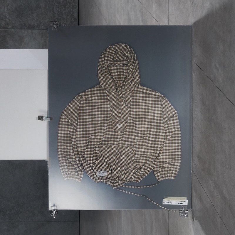 Umbro x Slam Jam Masked Hood Plaid Anorak Beige 착용 스타일