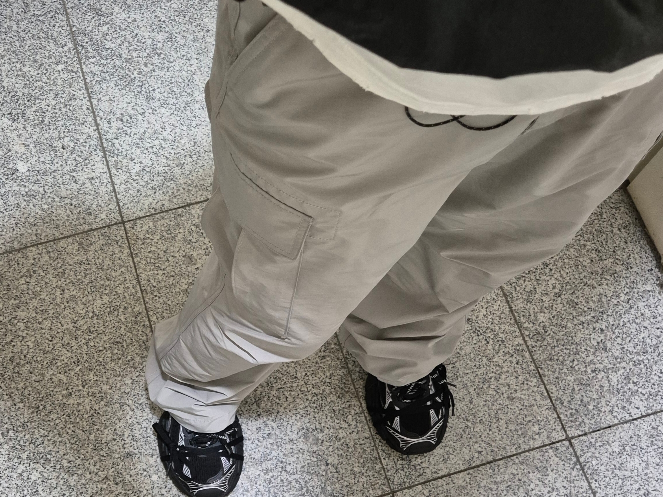 Balenciaga 3XL Sneakers Black White, Balenciaga 3XL Sneakers Light Beige 착용 스타일 - 1