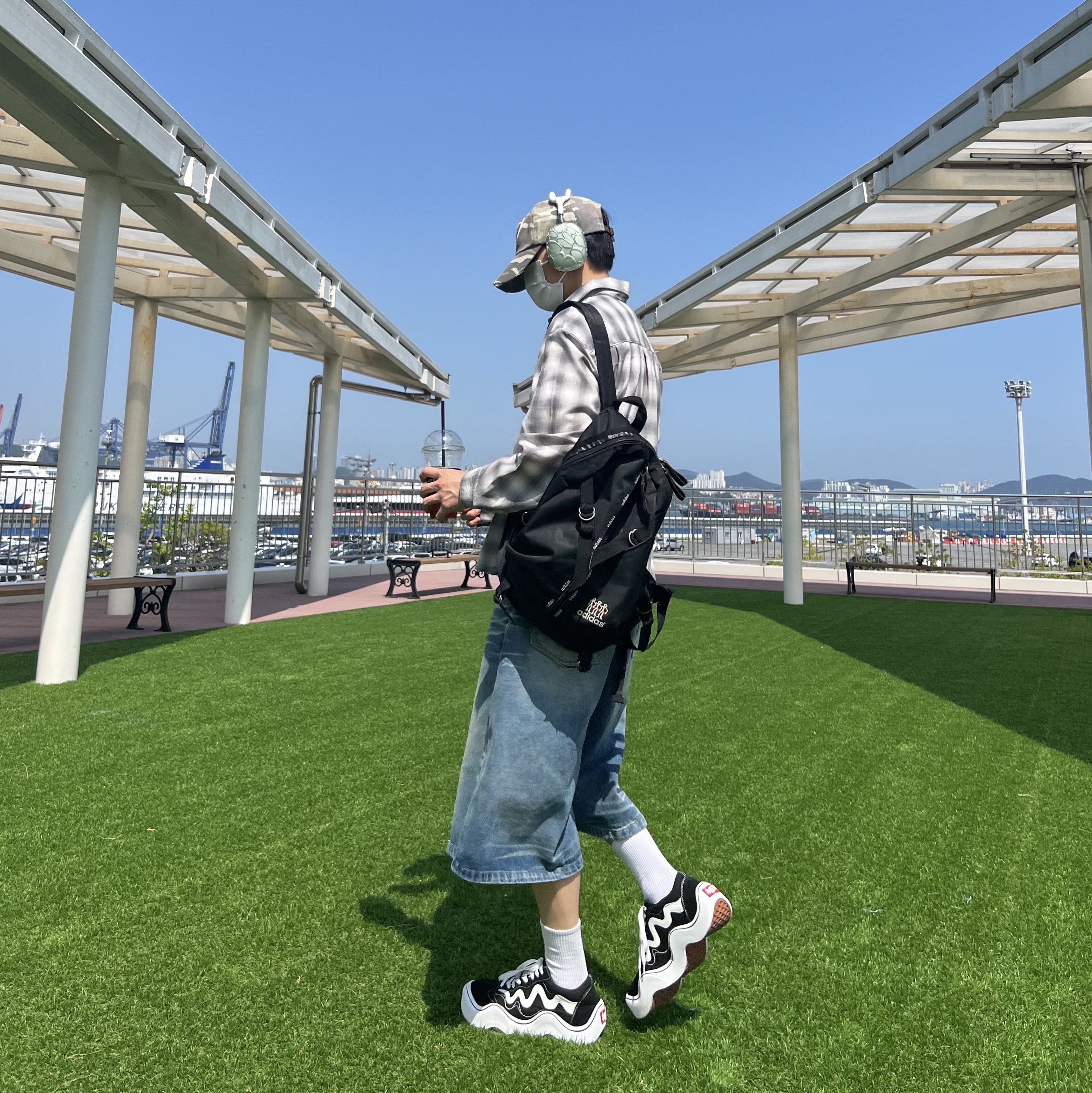 ETCE Ghost Cap Washed Camo, Apple AirPods Max Lightning Green (Korean Ver.) 착용 스타일 - 2