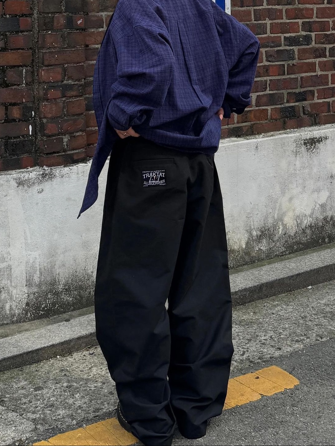 Traktat Kungfu Pants Black 착용 스타일