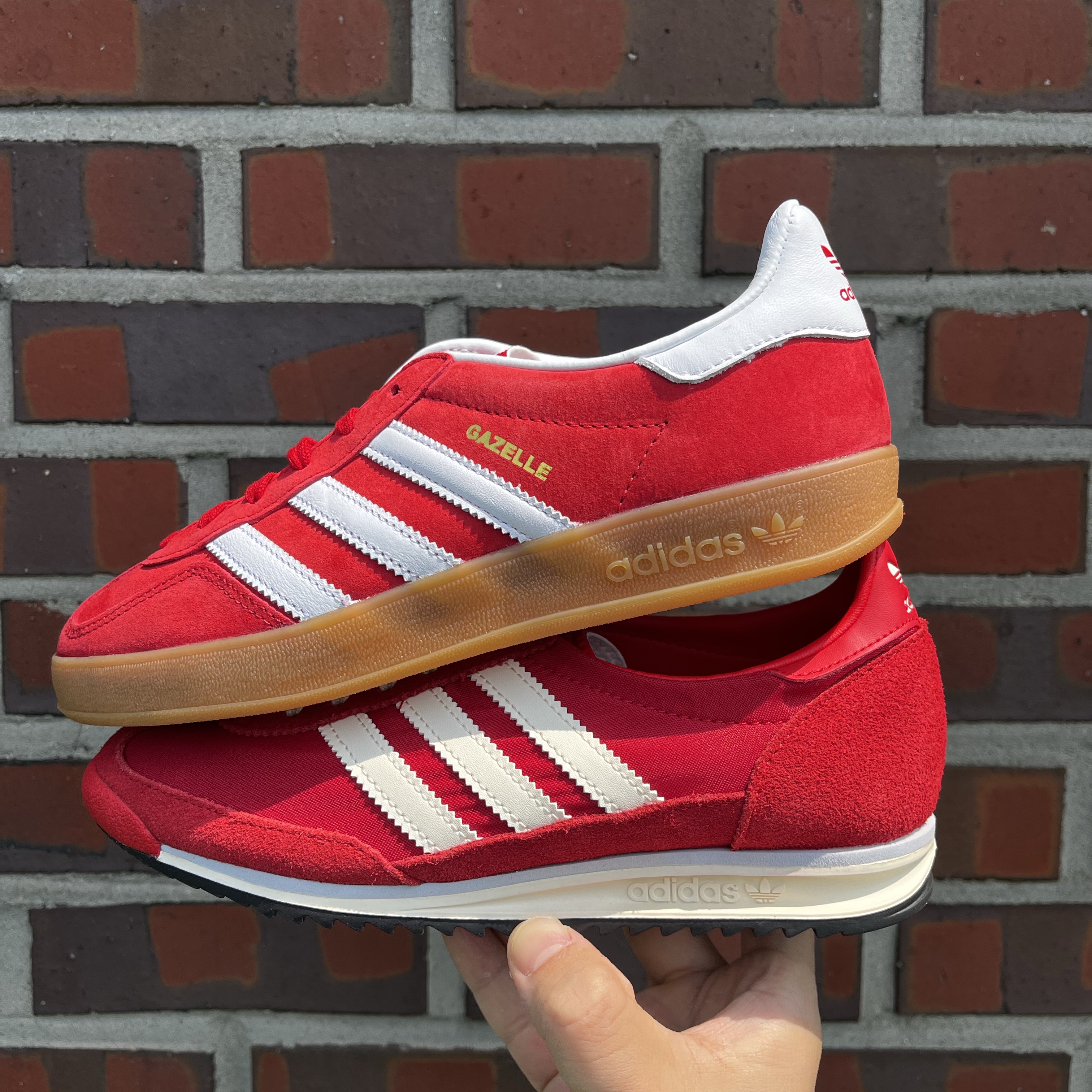 Adidas Gazelle Indoor Scarlet, (W) Adidas SL 72 OG Better Scarlet Cream White 착용 스타일 - 3