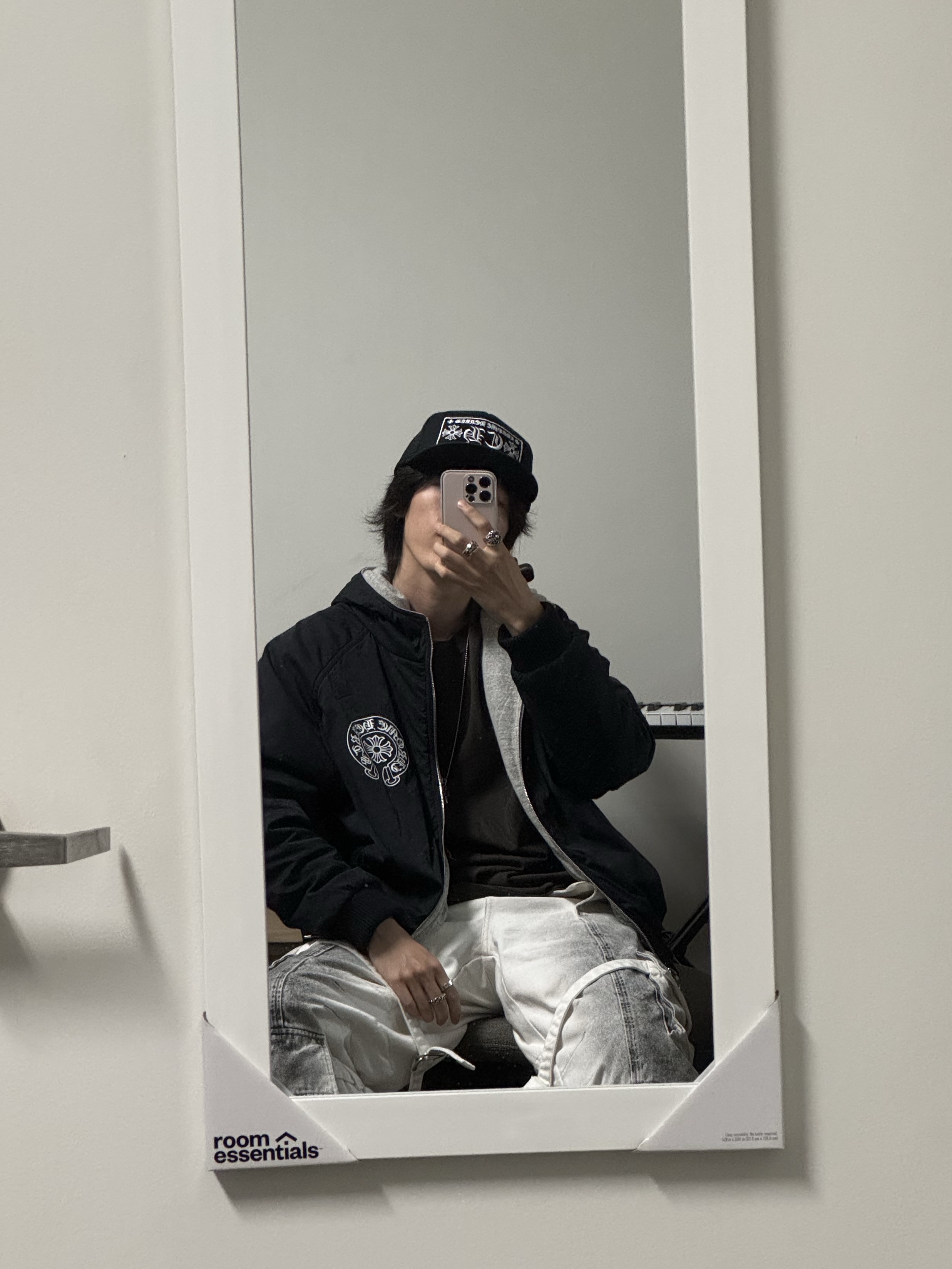 Chrome Hearts CH Hollywood Trucker Hat Black 착용 스타일 - 3