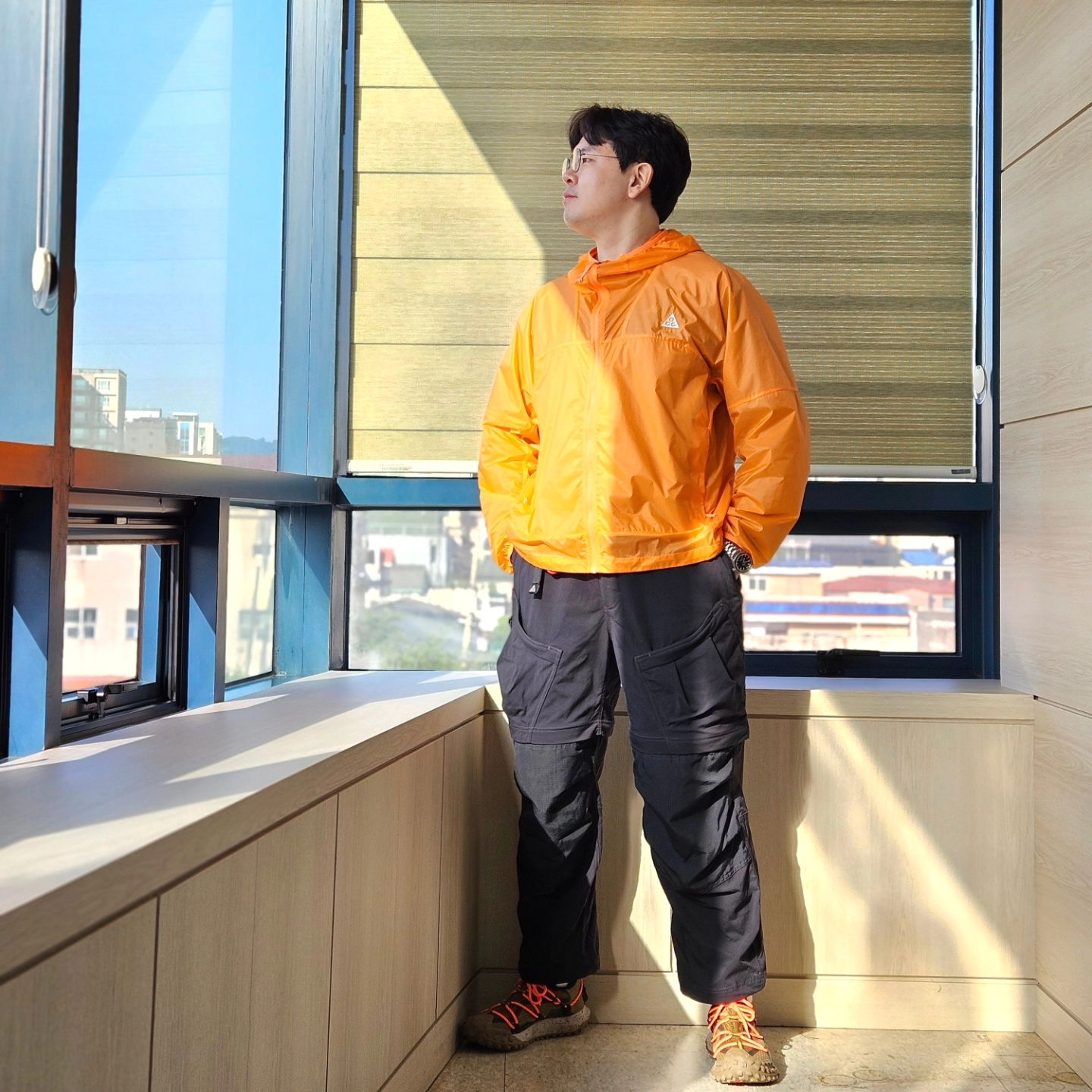 Nike ACG Trail Cap Black, Nike ACG Windproof Cinder Cone Jacket Bright Mandarin - Asia 착용 스타일 - 2