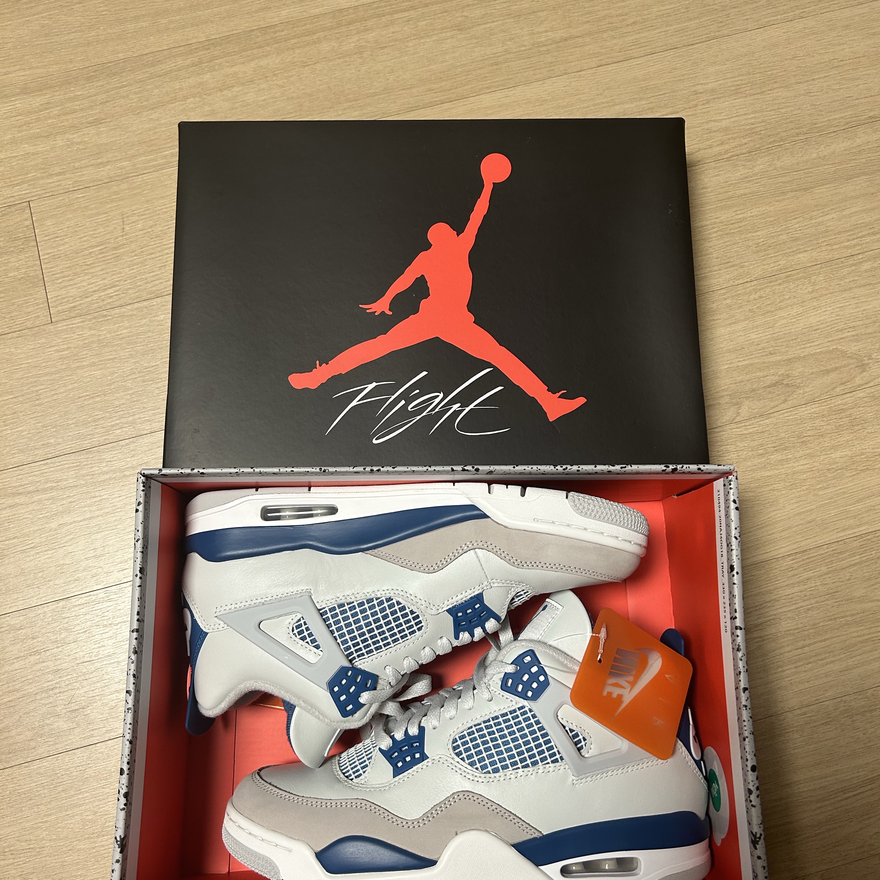 Jordan 4 Retro Industrial Blue 착용 스타일 - 2