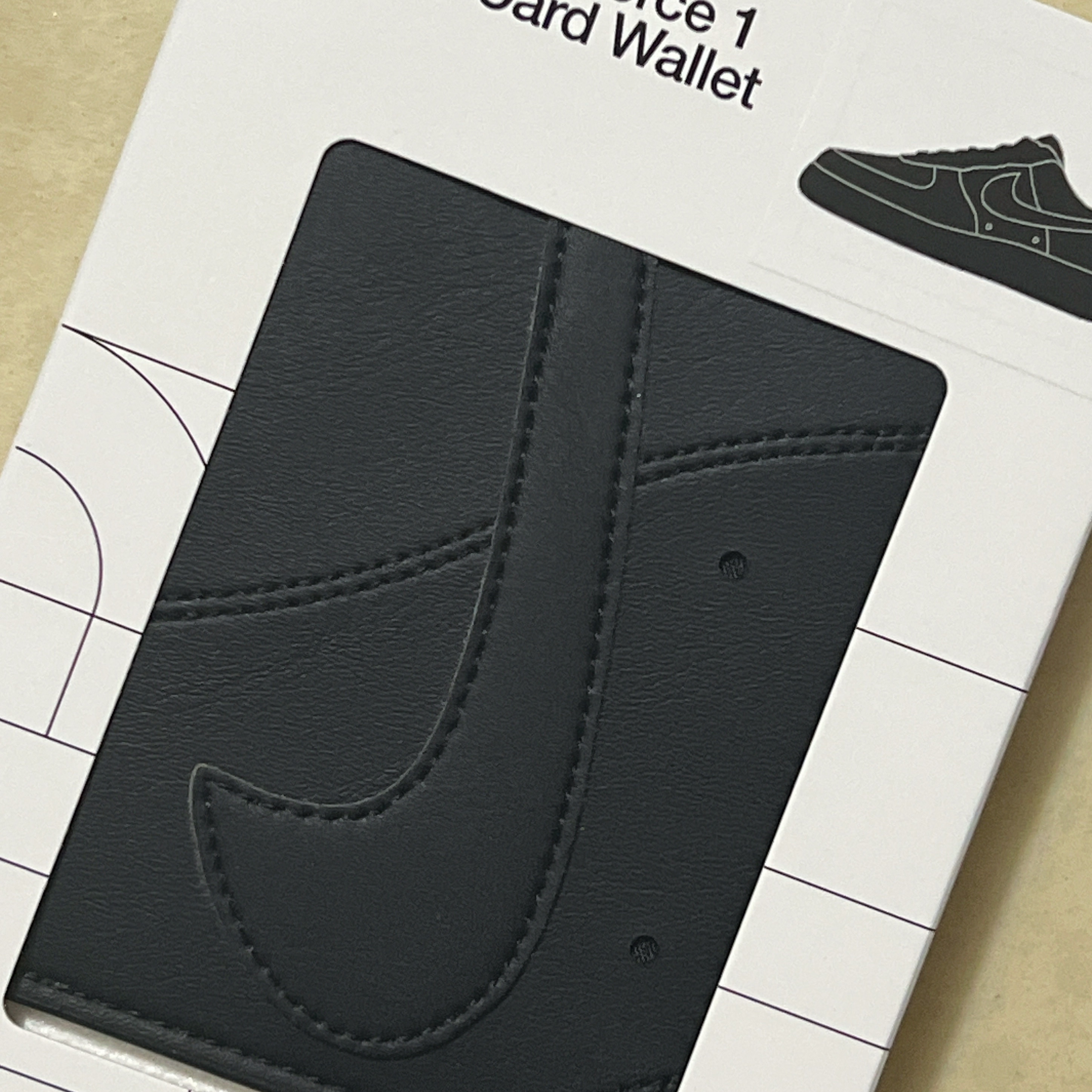 Nike Icon Air Force 1 Card Wallet Black 착용 스타일