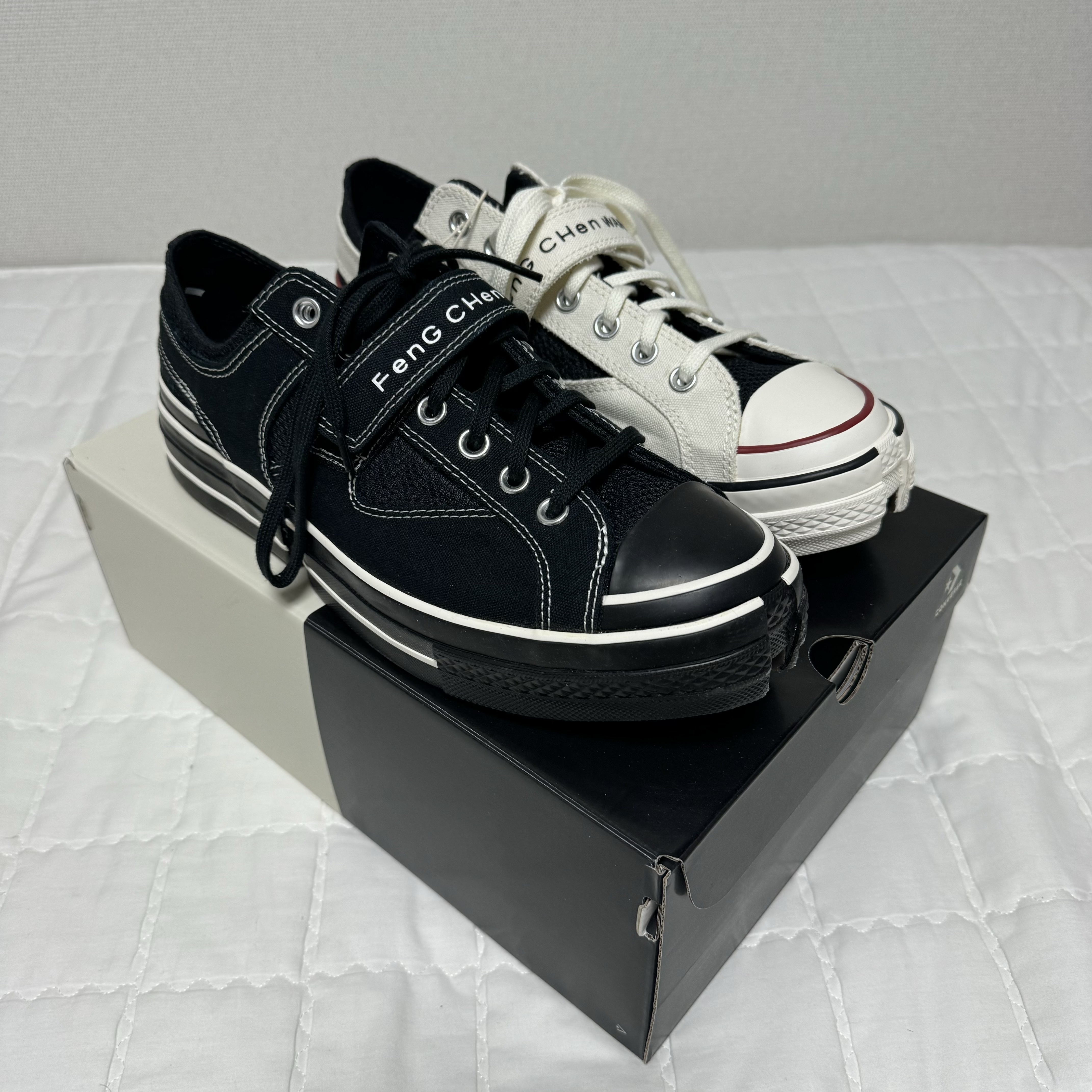 Converse x Feng Chen Wang Chuck 70 Ox 2-in-1 Black, Converse x Feng Chen Wang Chuck 70 Ox 2-in-1 Egret 착용 스타일 - 2