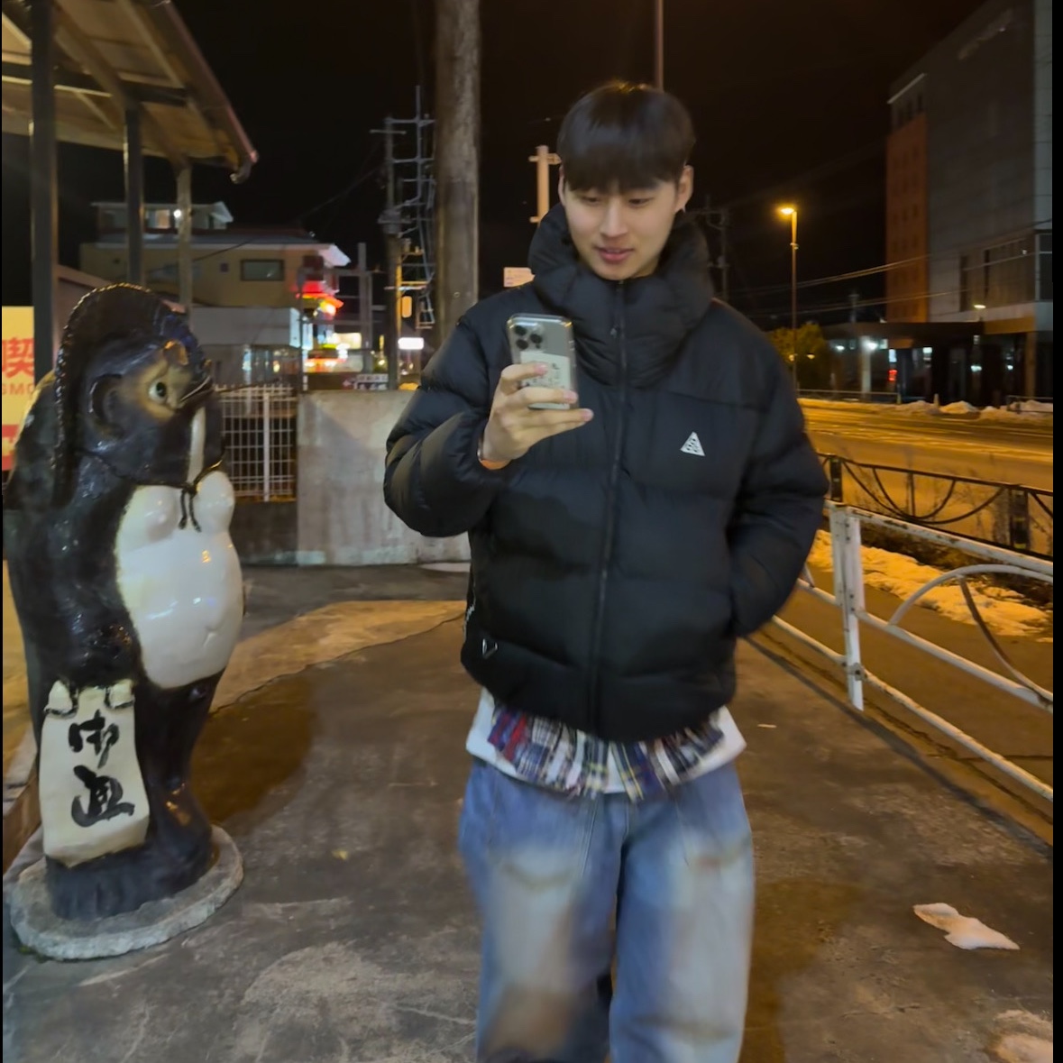 Nike ACG Therma-Fit ADV Lunar Lake Puffer Jacket Black - Asia, Needles x Miyagihidetaka Ribbon Wide Shirt Tie Dye 착용 스타일 - 1
