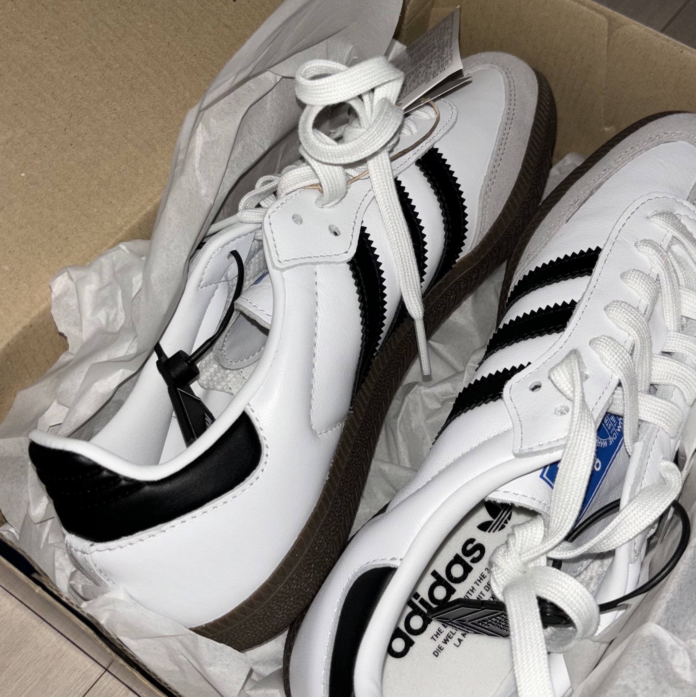 Adidas Samba OG Cloud White 착용 스타일