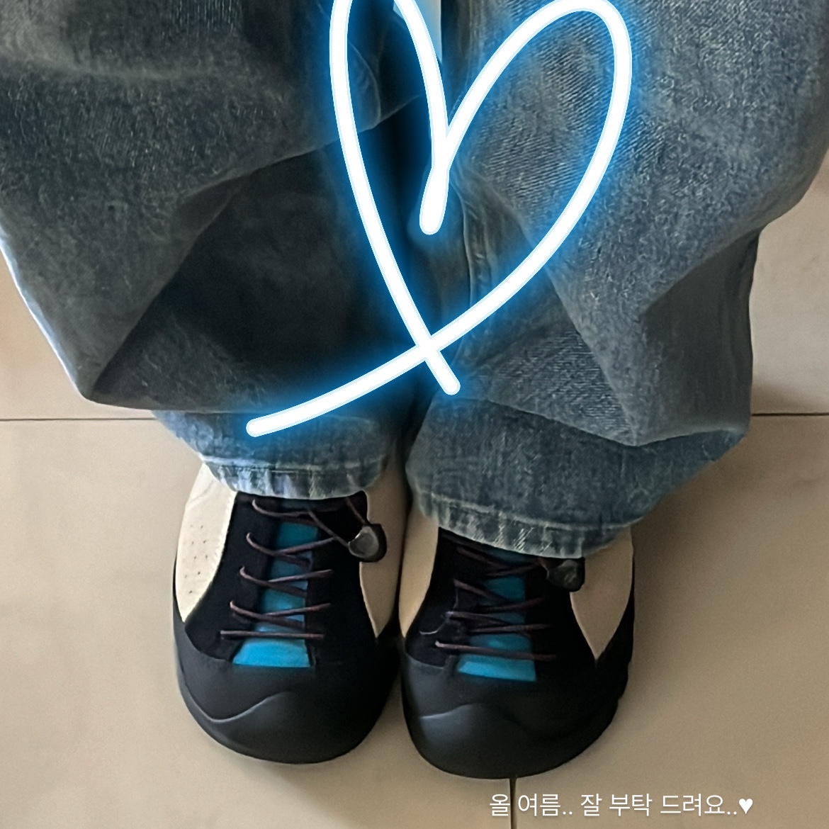 (W) Keen Jasper Rocks SP Sneakers Beige 착용 스타일