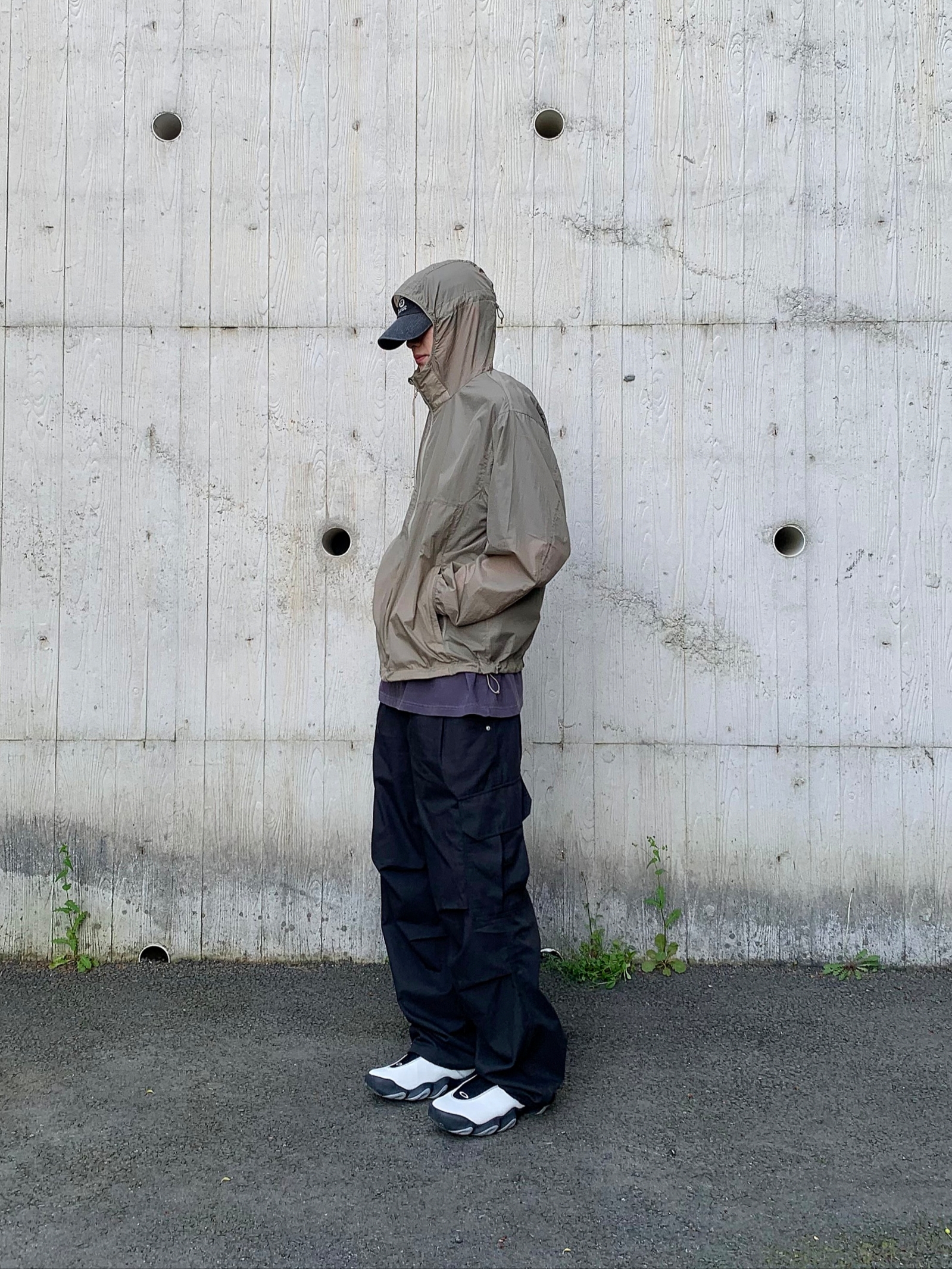Oakley Factory Team x Brain Dead Flesh White Birch 착용 스타일 - 1