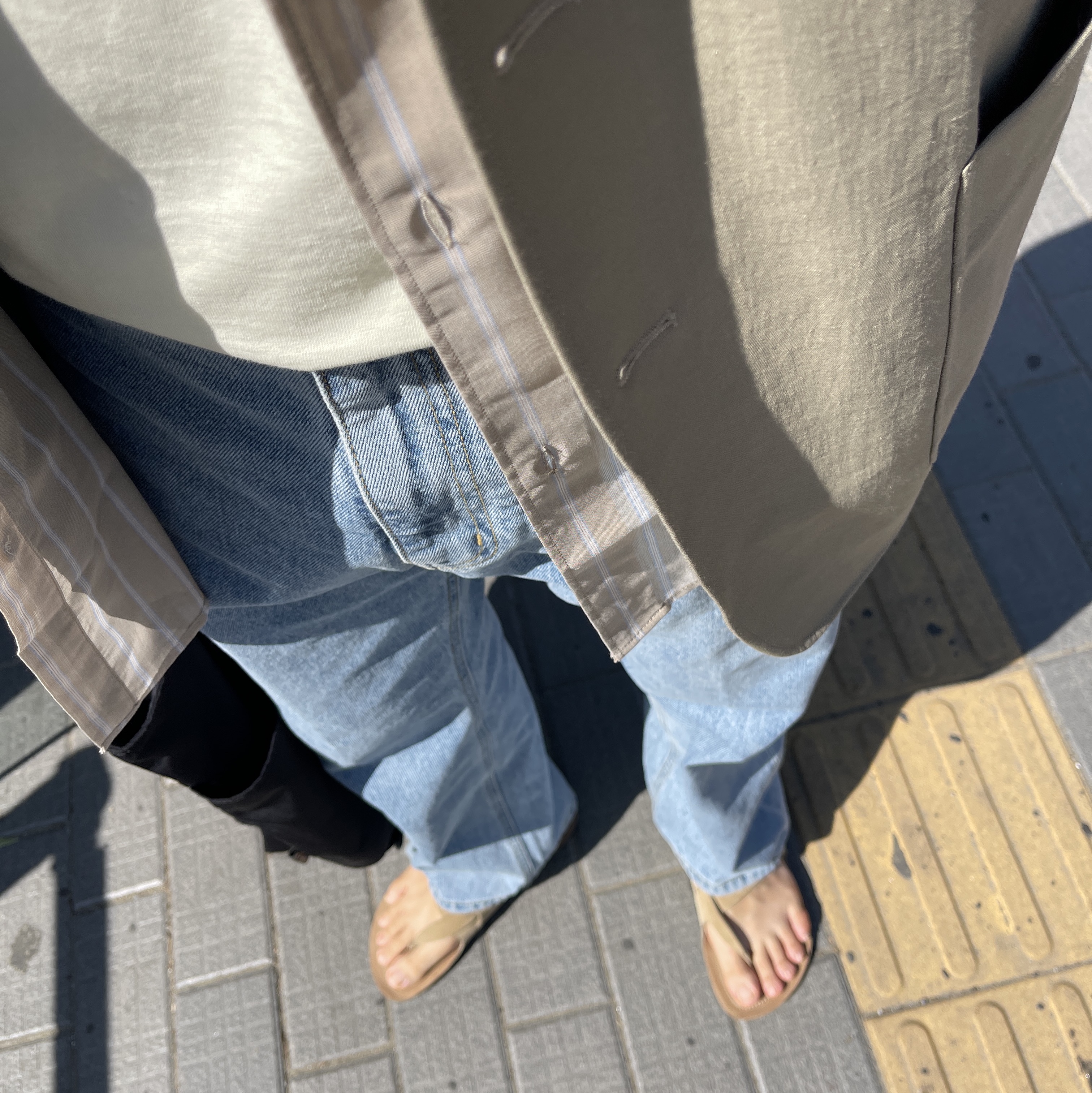 Uniqlo U Relaxed Tailored Jacket Khaki 착용 스타일