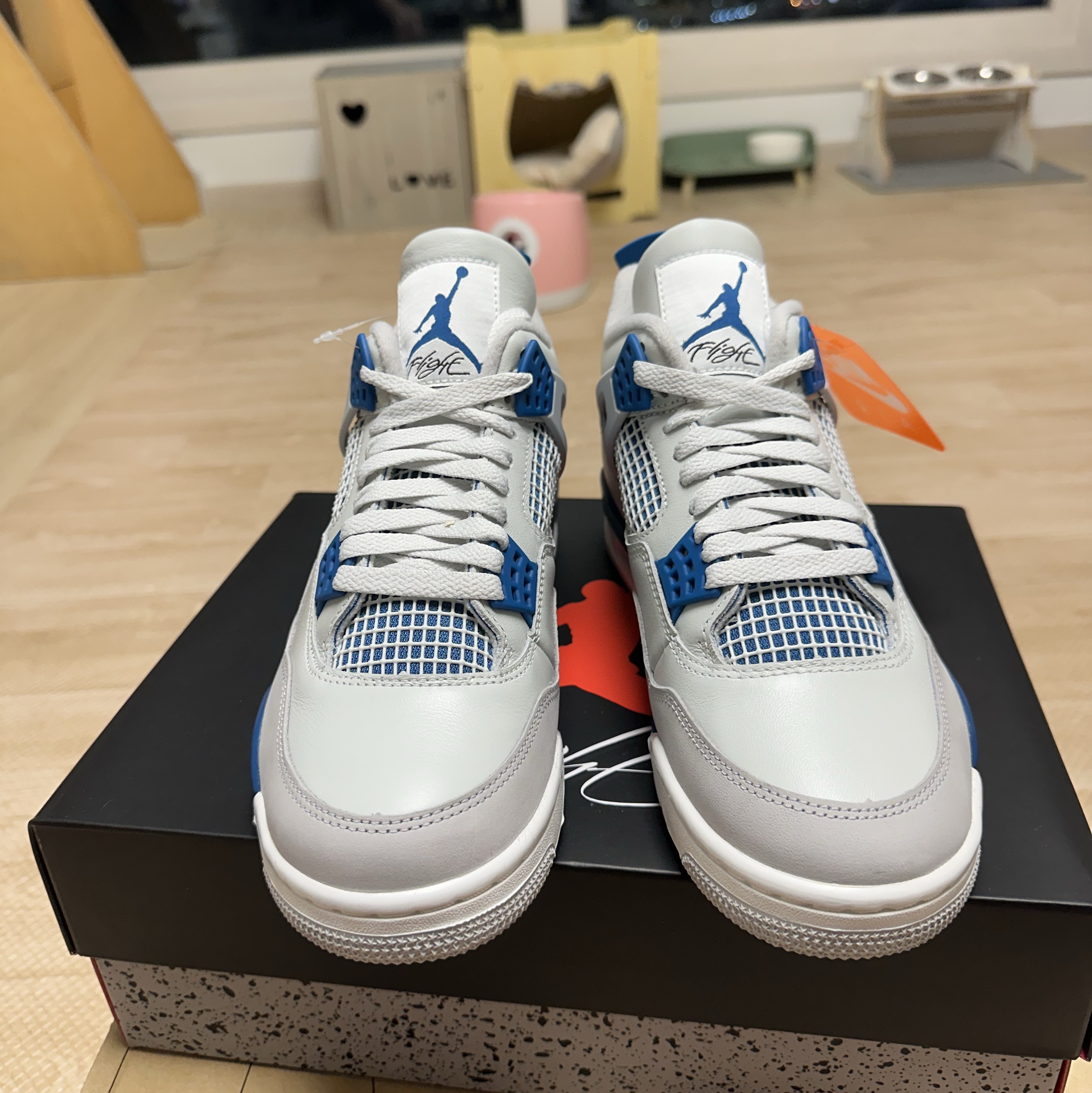Jordan 4 Retro Industrial Blue 착용 스타일 - 5