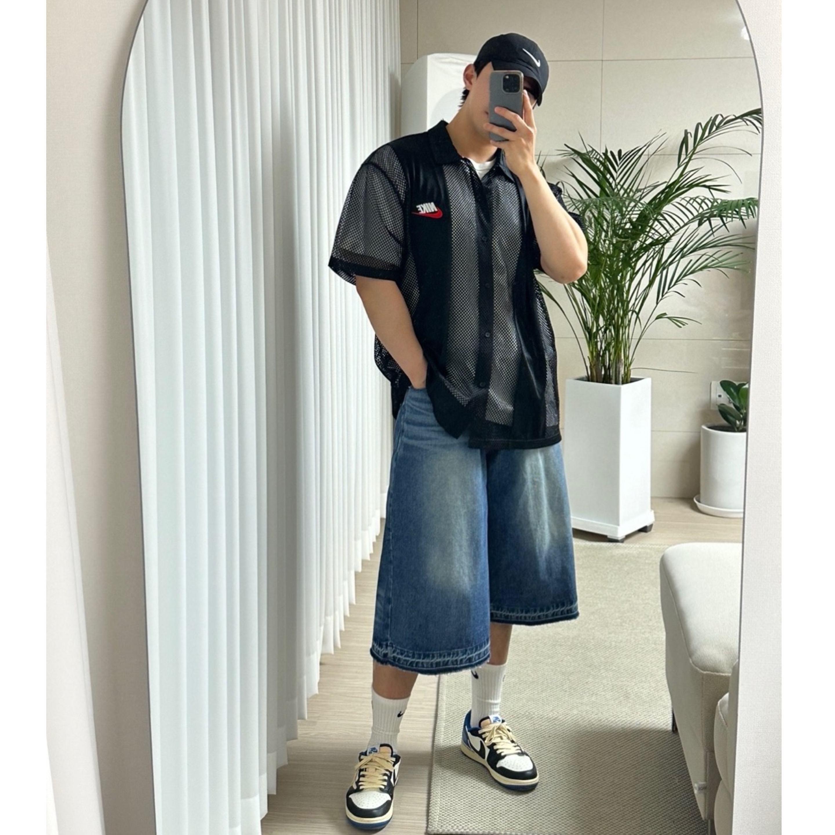 Supreme x Nike Mesh S/S Shirt Black - 24SS, Jordan 1 x Travis Scott x Fragment Retro Low OG SP Military Blue 착용 스타일