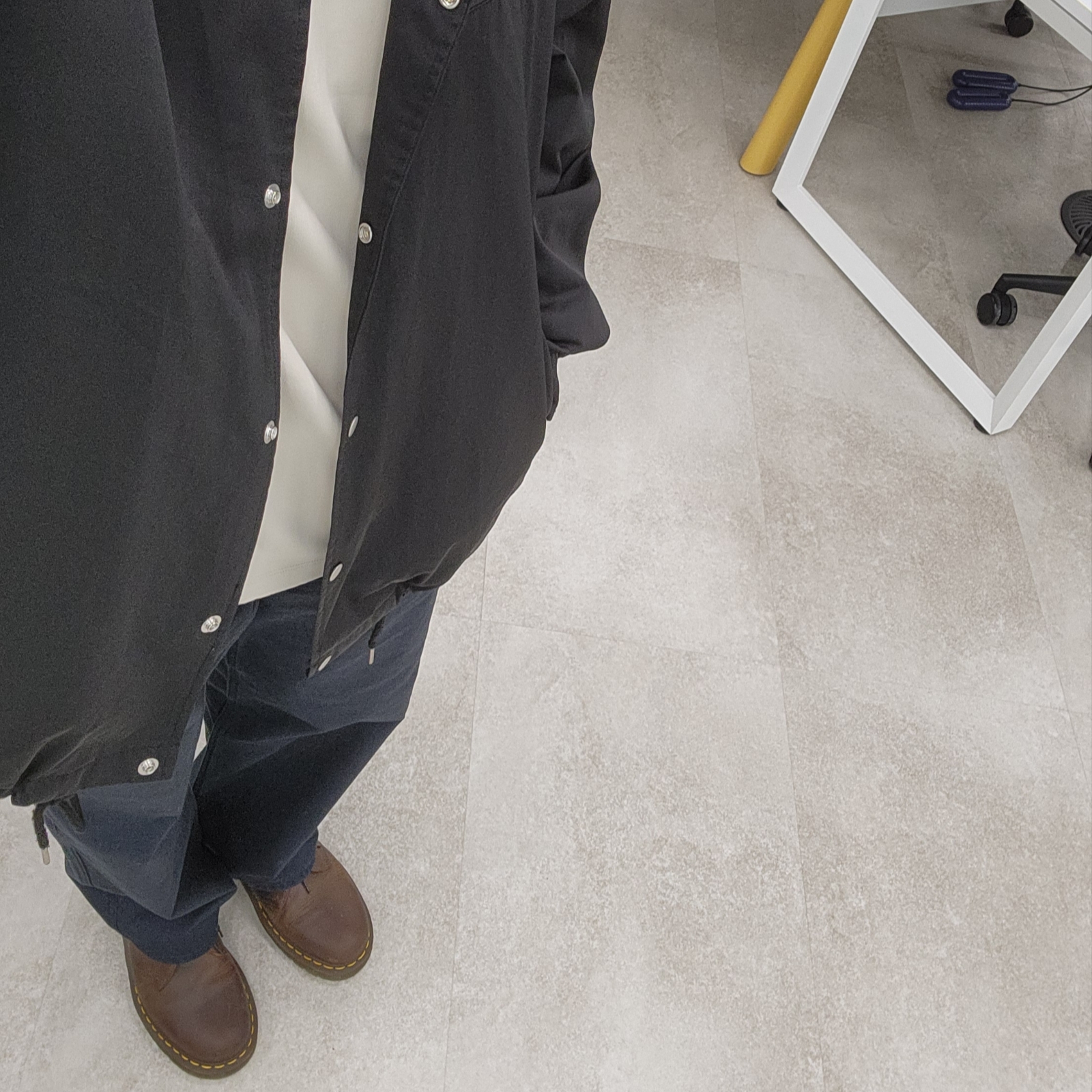 Dr. Martens 1461 Bex Crazy Horse Dark Brown 착용 스타일 - 1