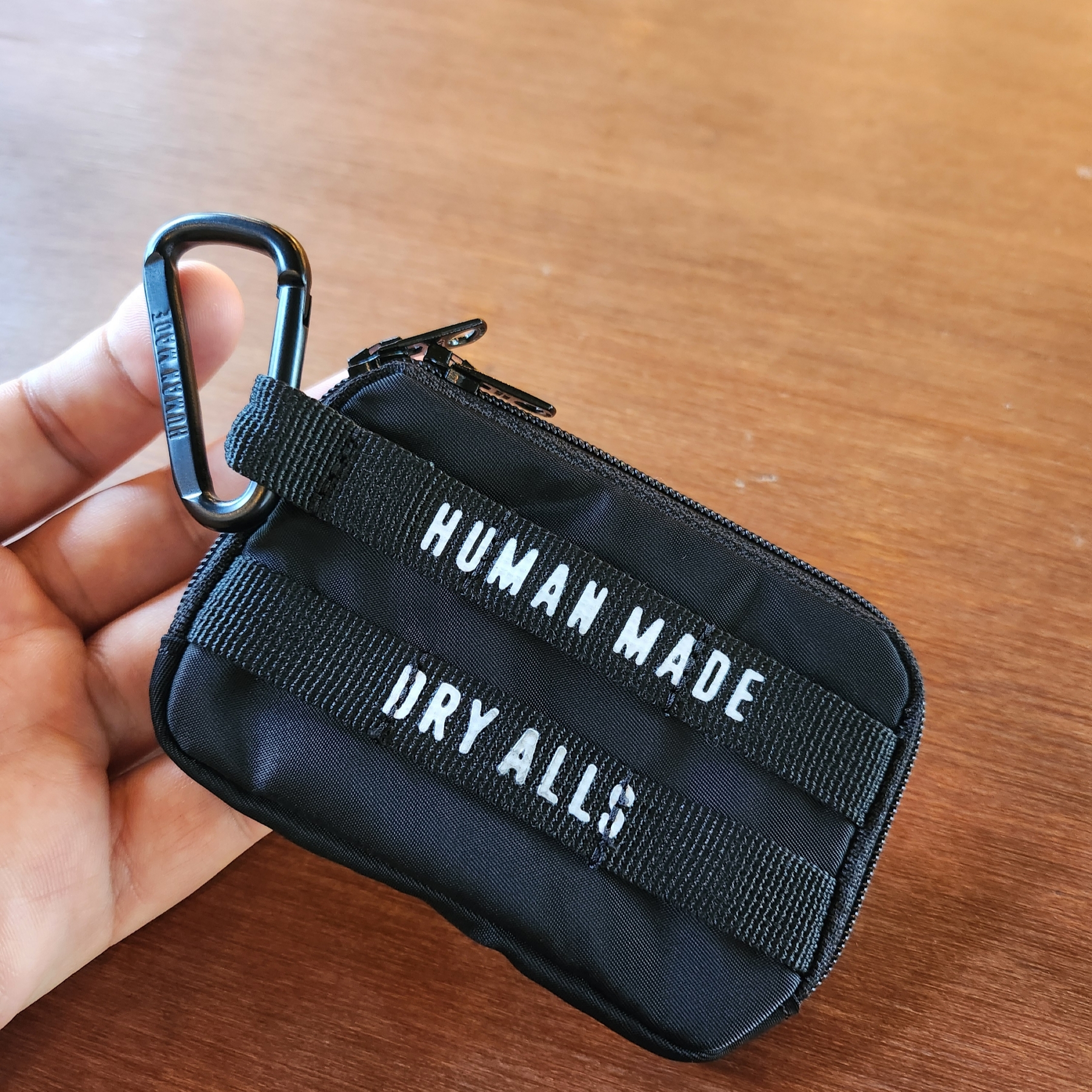 Human Made Military Card Case Black, Supreme Webbing Keychain Red - 23SS 착용 스타일 - 2