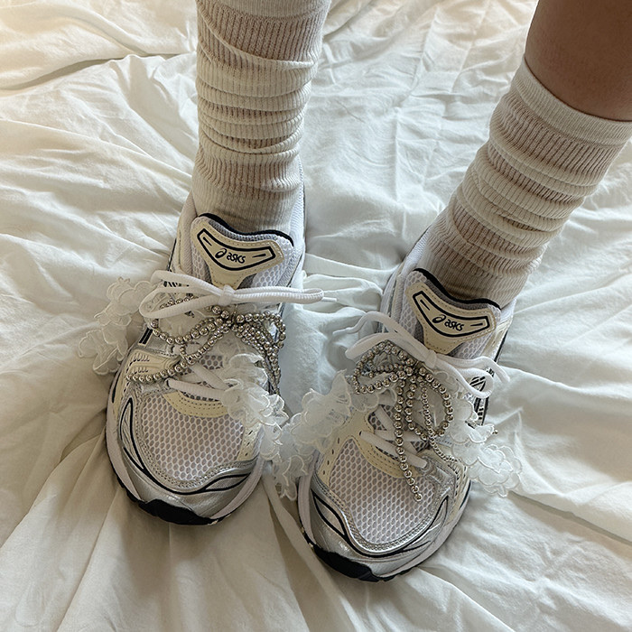 (W) Asics Gel-Kayano 14 White Midnight 착용 스타일 - 3