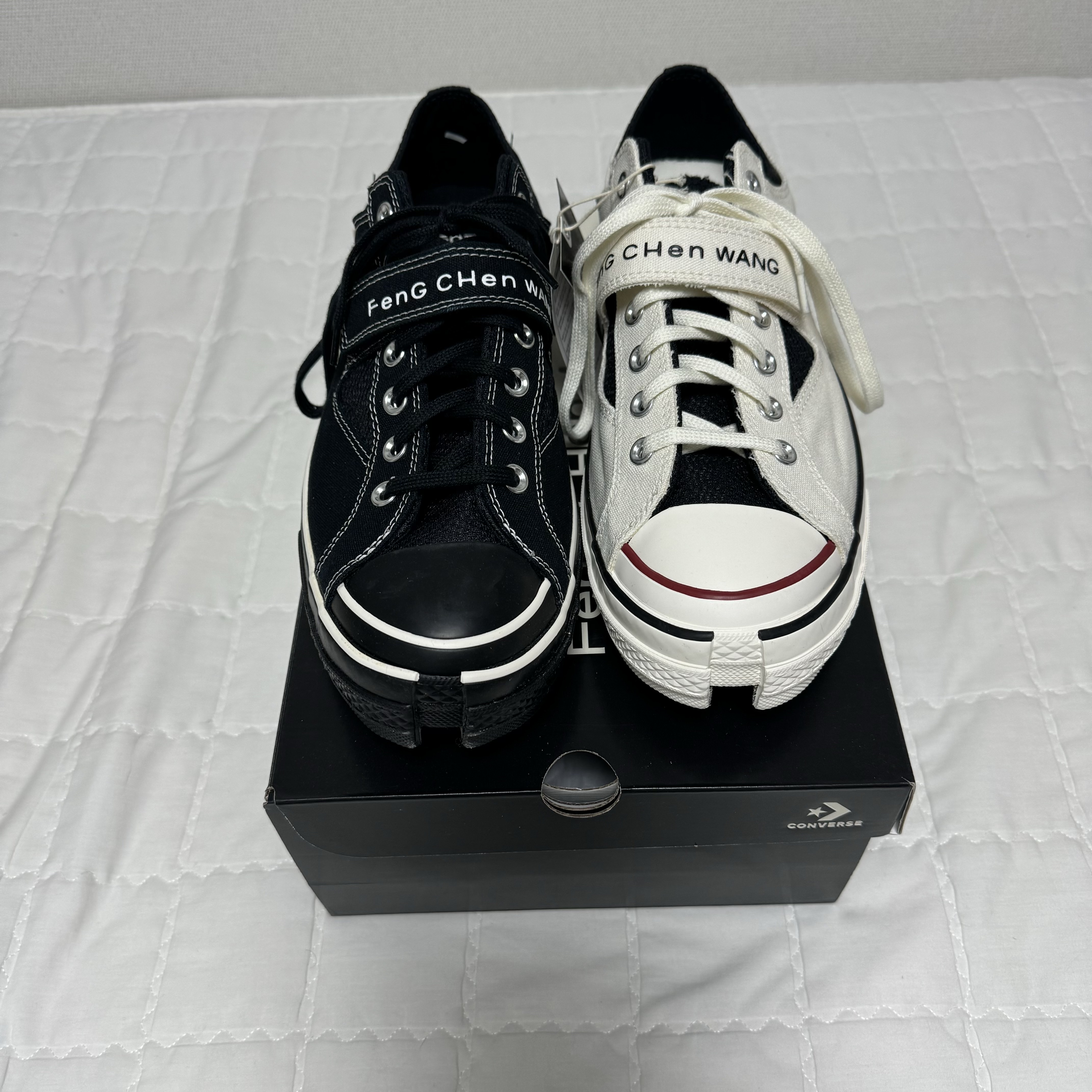 Converse x Feng Chen Wang Chuck 70 Ox 2-in-1 Black, Converse x Feng Chen Wang Chuck 70 Ox 2-in-1 Egret 착용 스타일 - 1