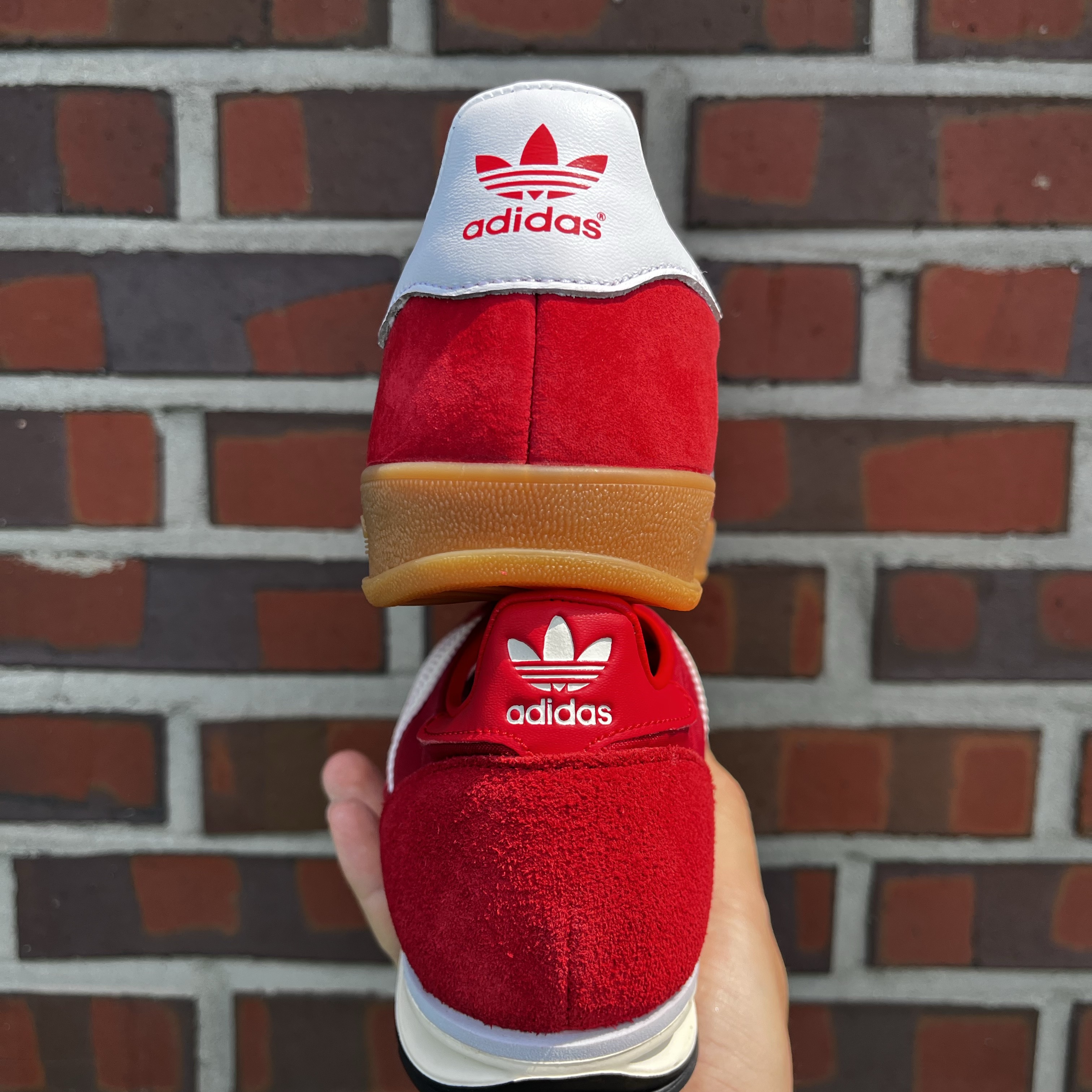 Adidas Gazelle Indoor Scarlet, (W) Adidas SL 72 OG Better Scarlet Cream White 착용 스타일 - 4