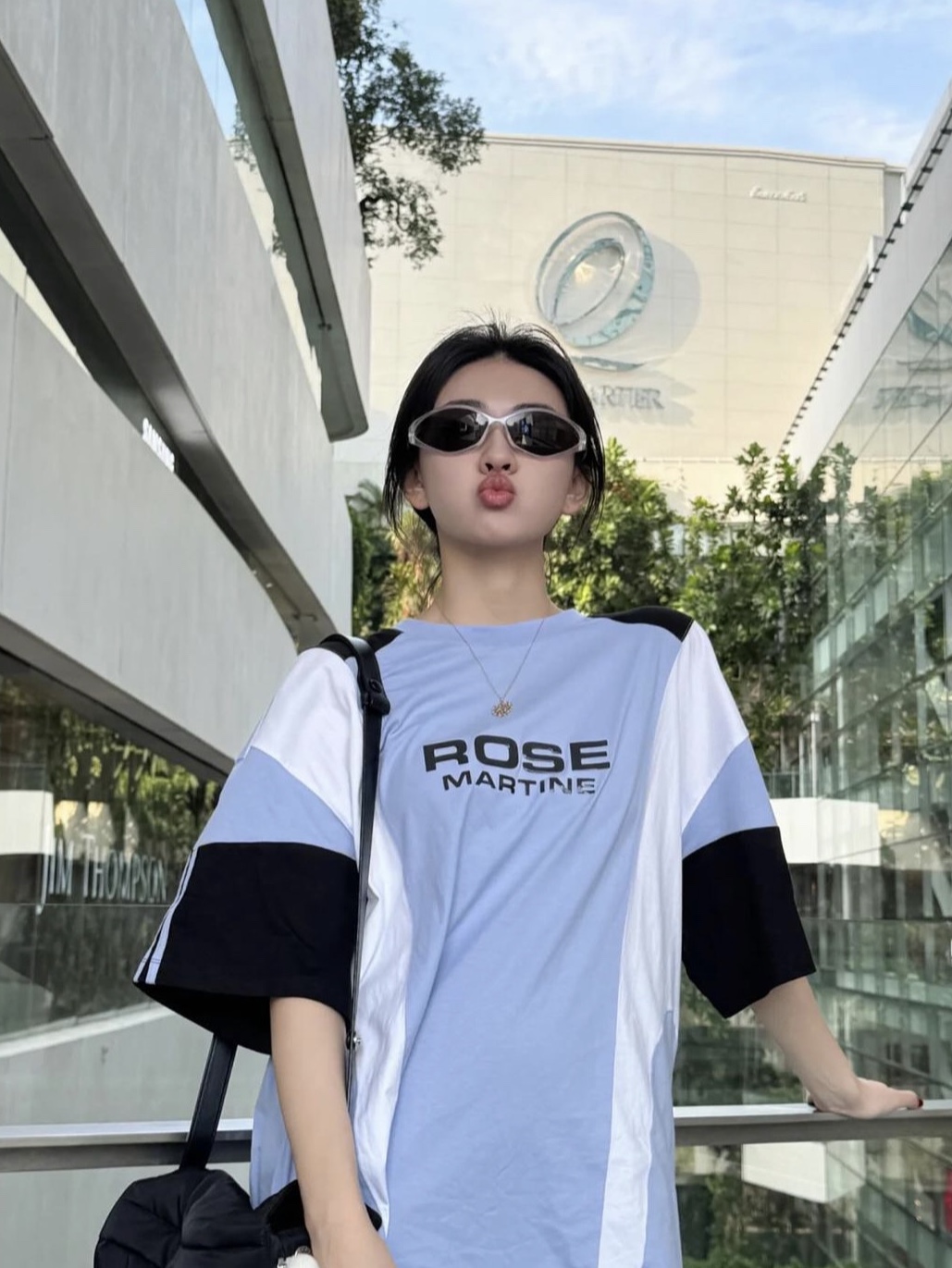 Martine Rose Oversized Panelled T-Shirt Blue White Black 착용 스타일 - 1