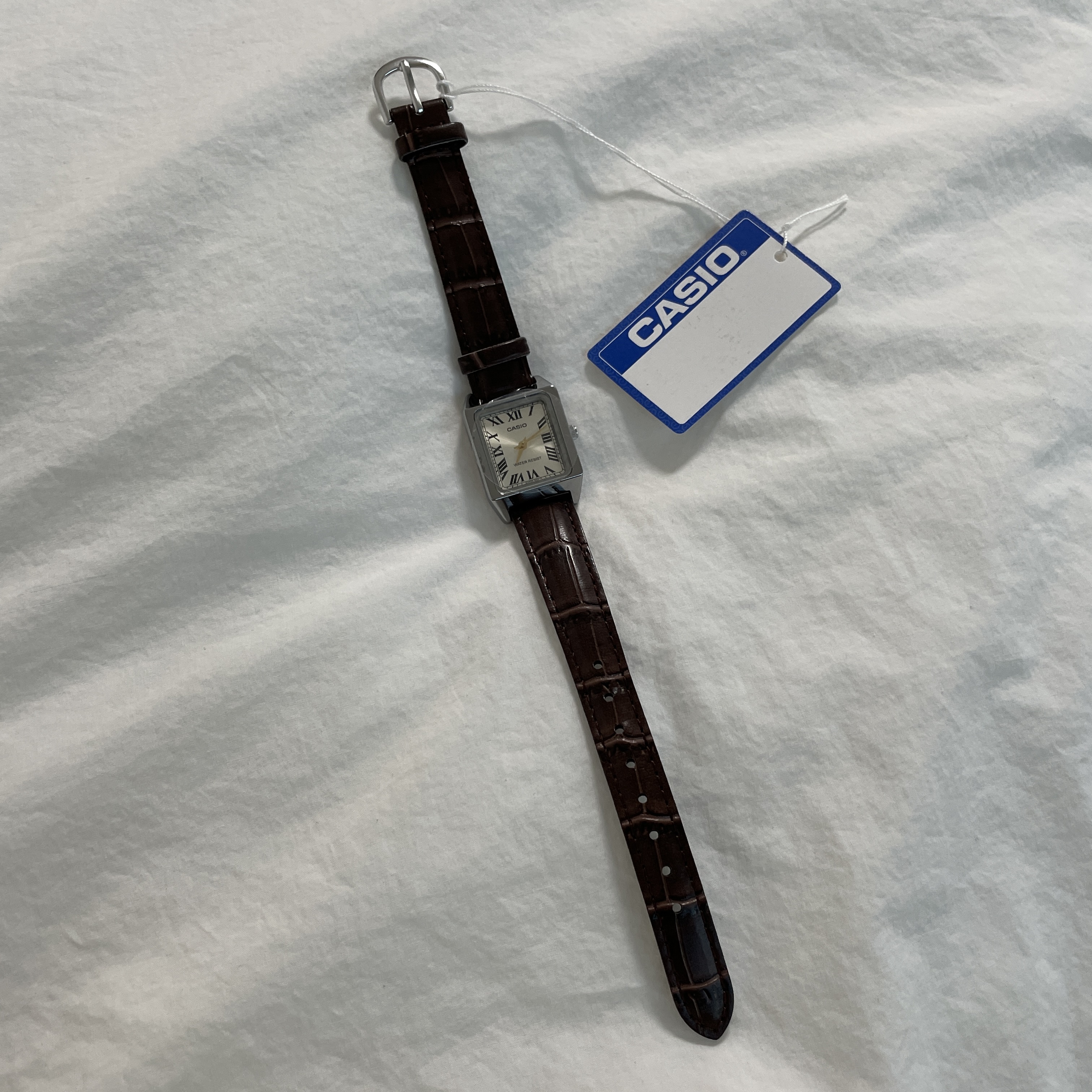 Casio LTP-V007L-9B 착용 스타일